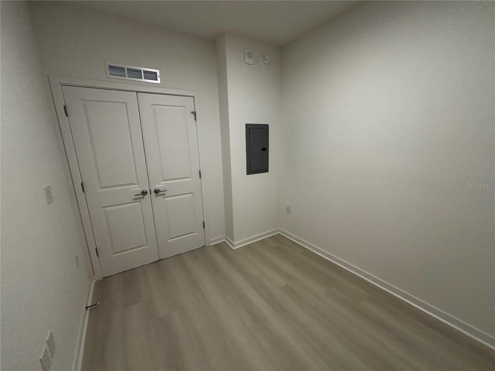 MILLENIA PK TOWER II - Residential Lease