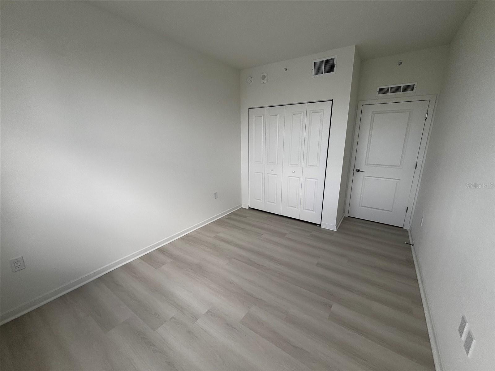 MILLENIA PK TOWER II - Residential Lease