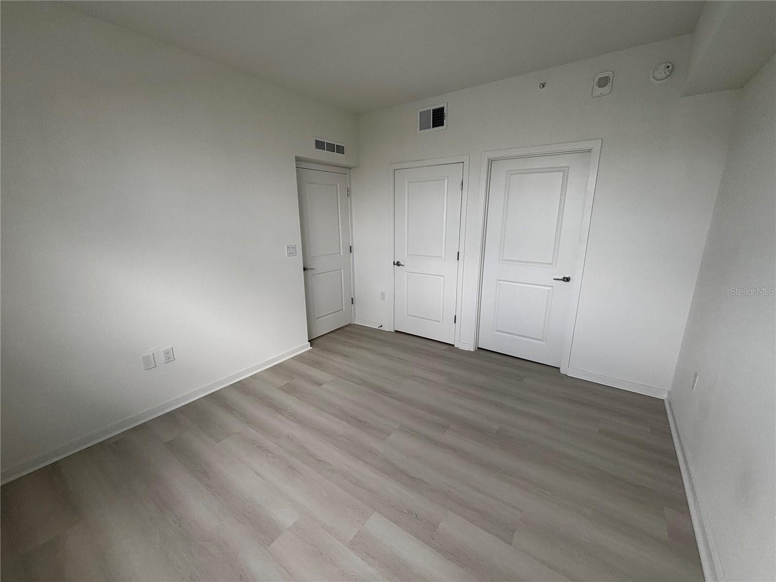 MILLENIA PK TOWER II - Residential Lease
