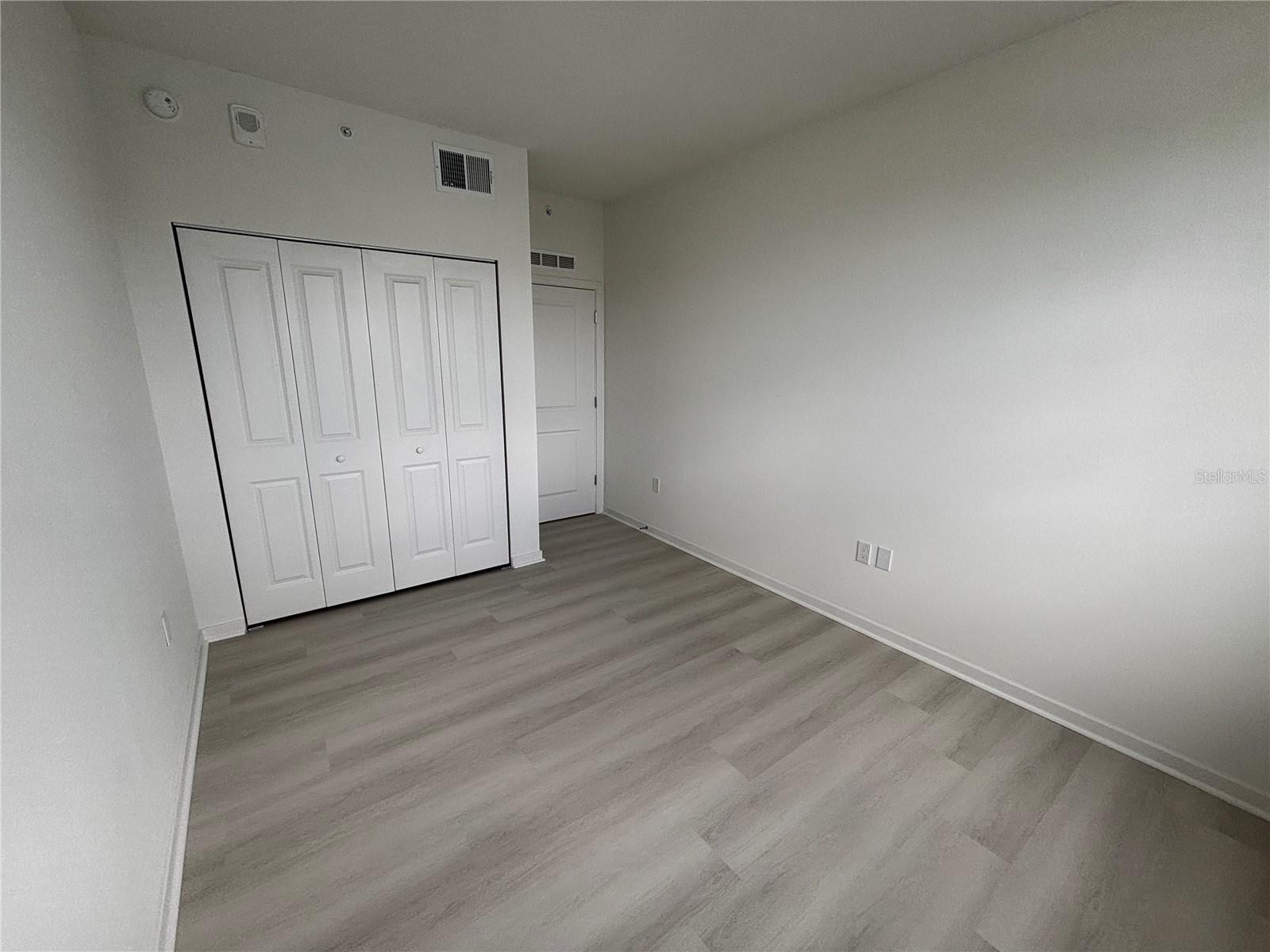 MILLENIA PK TOWER II - Residential Lease