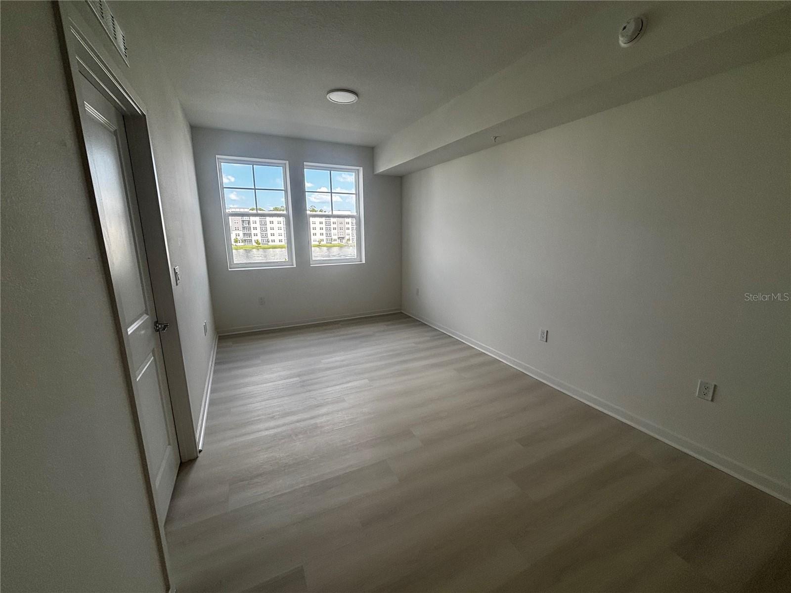 MILLENIA PK TOWER II - Residential Lease