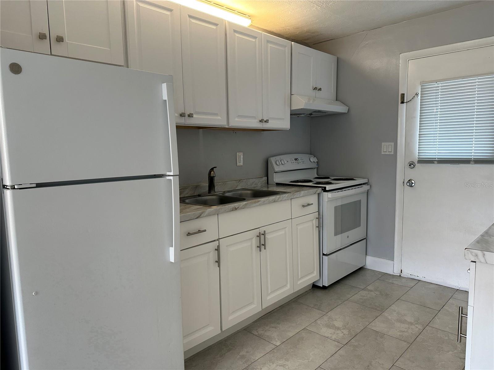 BAYBRIDGE HEIGHTS - Residential Lease