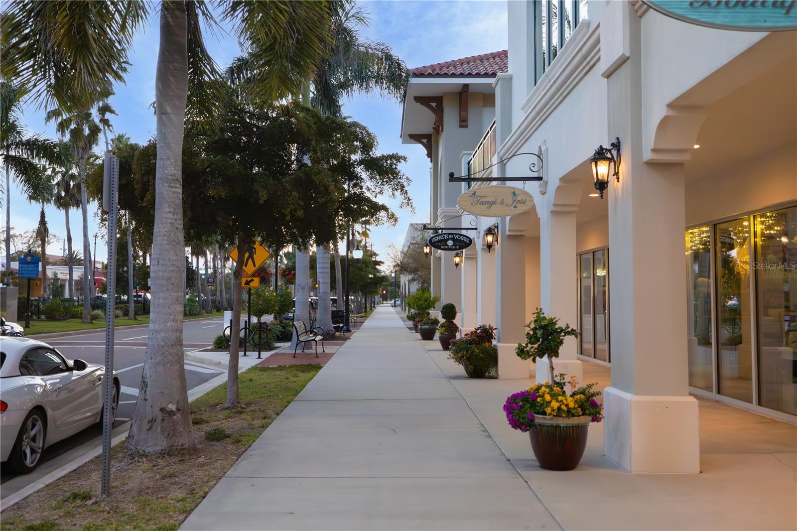 SOUTH VENICE UNIT 64 - Residential
