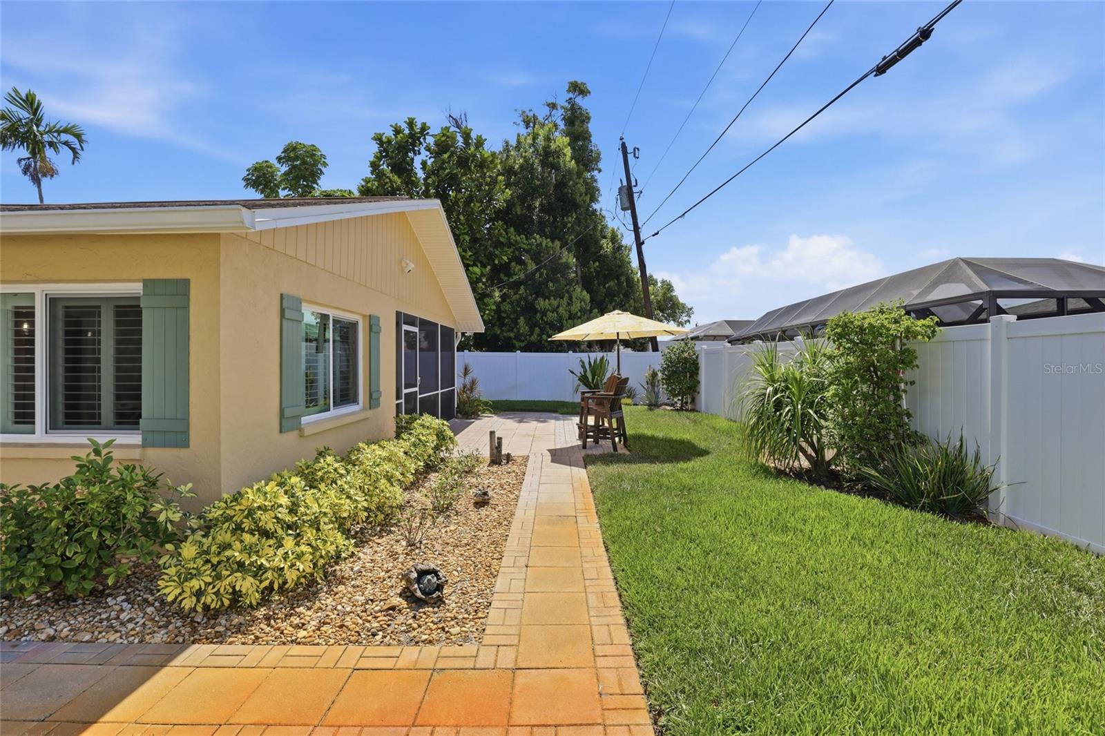 SOUTH VENICE UNIT 64 - Residential