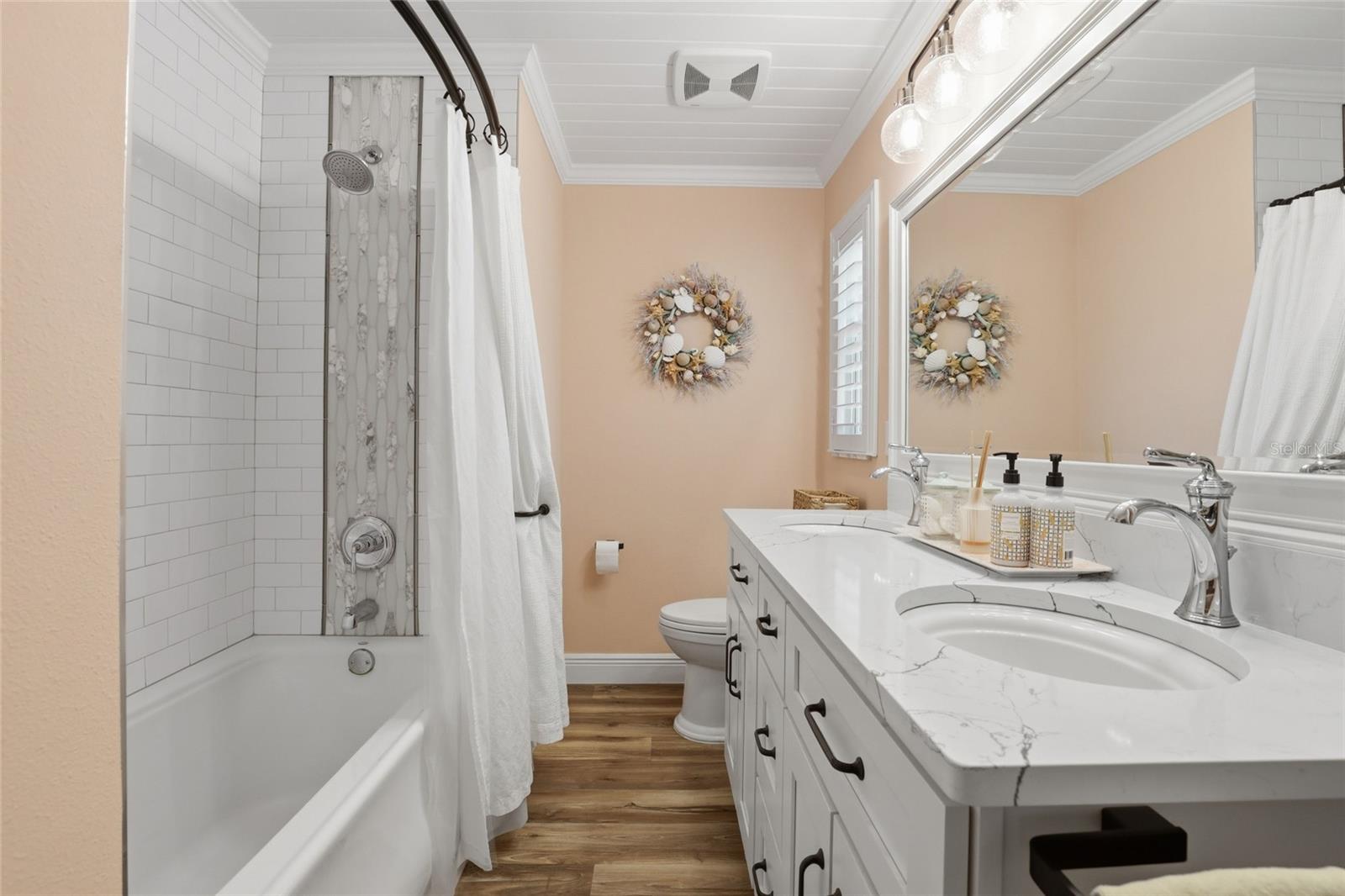 SOUTH VENICE UNIT 64 - Residential