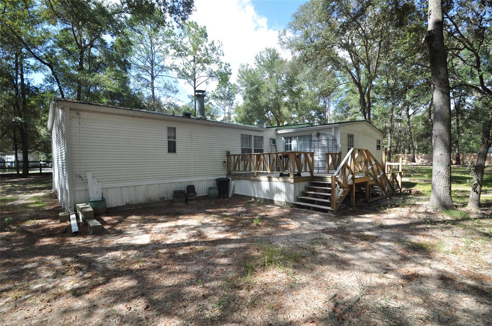 UNIVERSITY OAKS - Residential