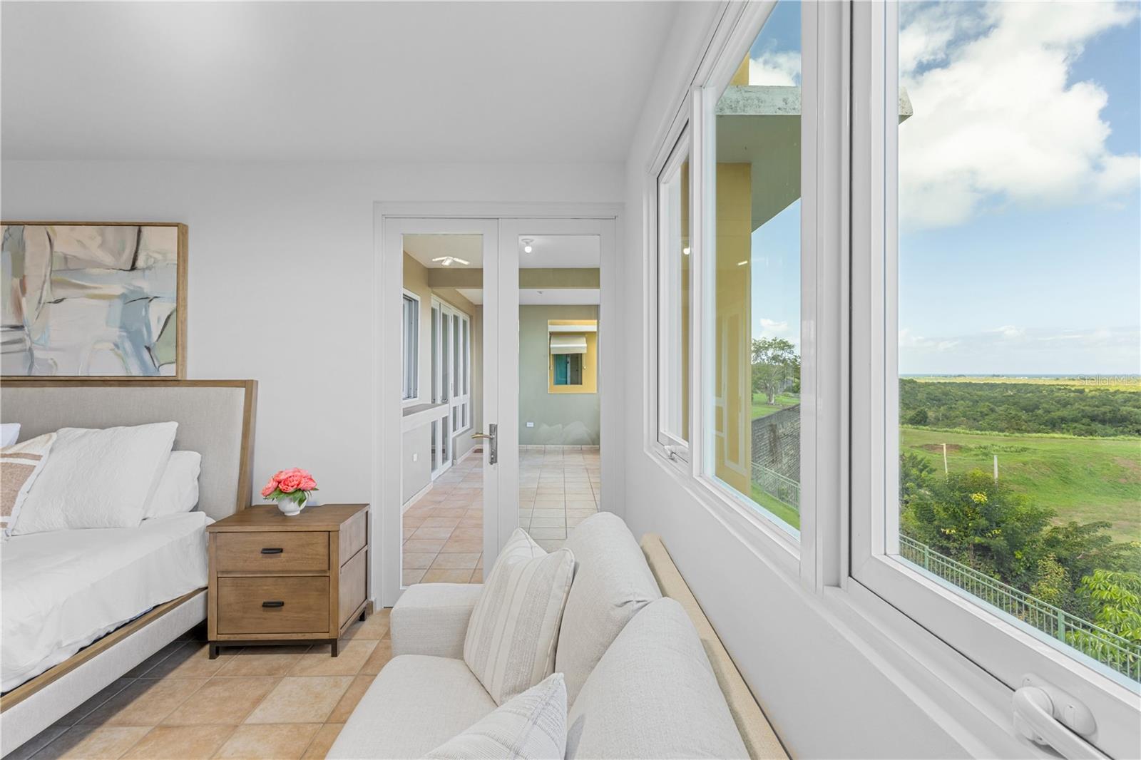 COSTA DORADA - Residential