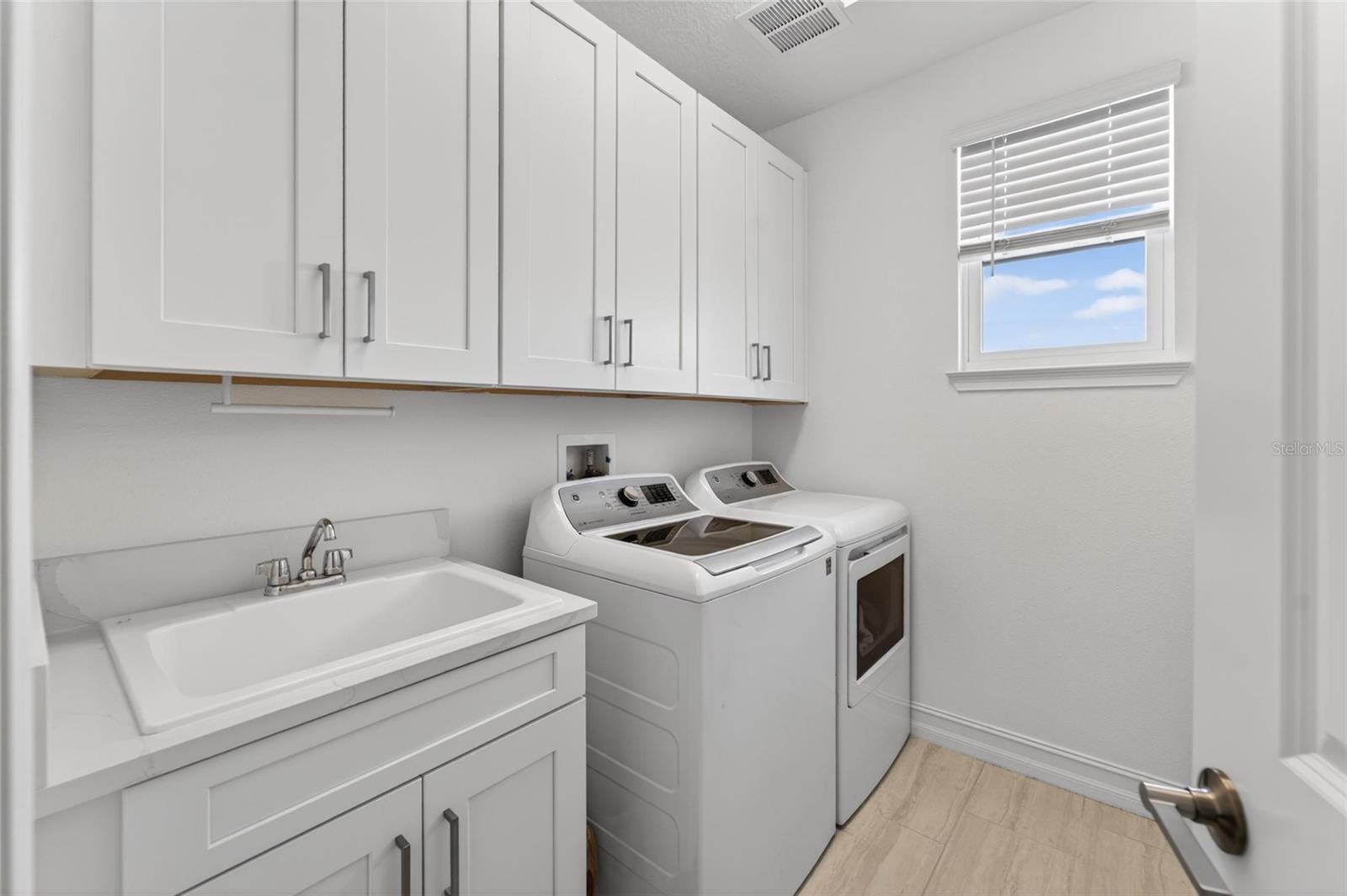 ANTIGUA COVE PH 3B - Residential