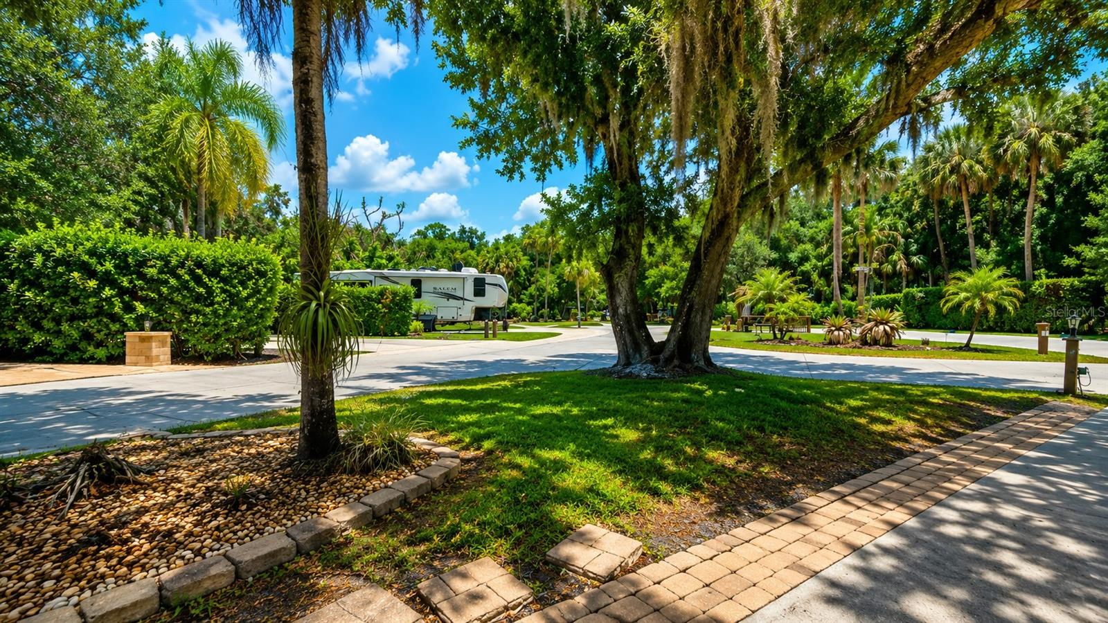 OUTDOOR RESIDENCE RIVER RANCH RV RESIDENCE - Land