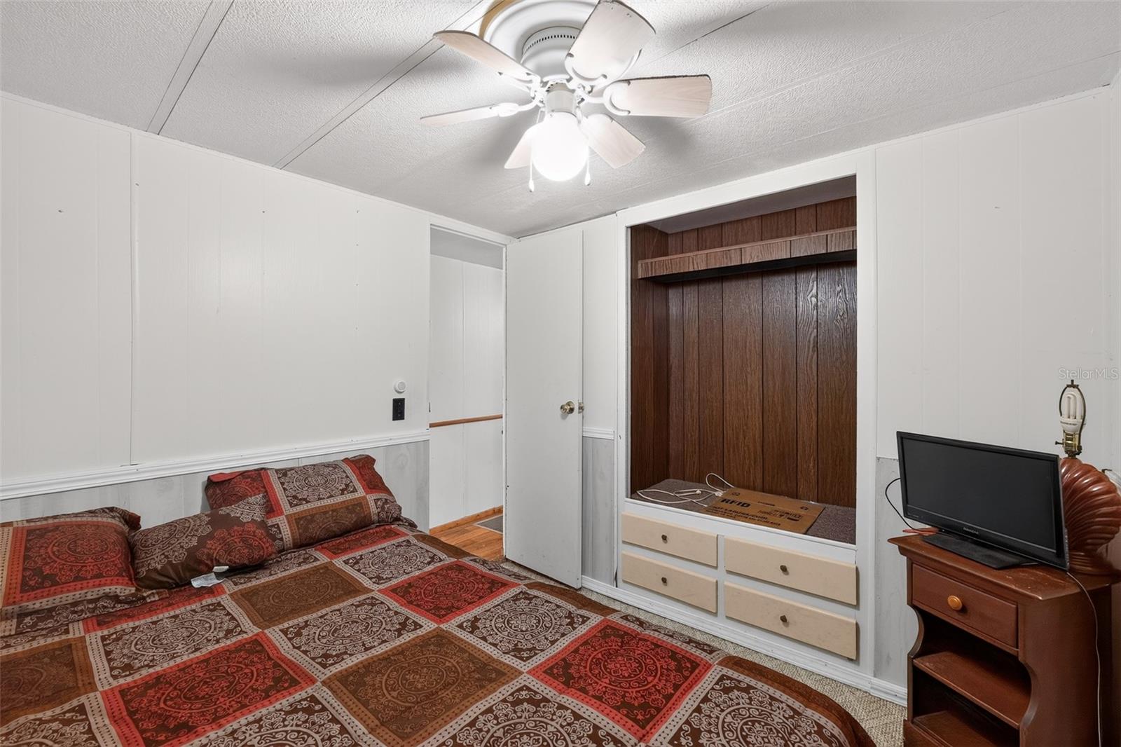 TIOTI BEACH ESTATES - Residential
