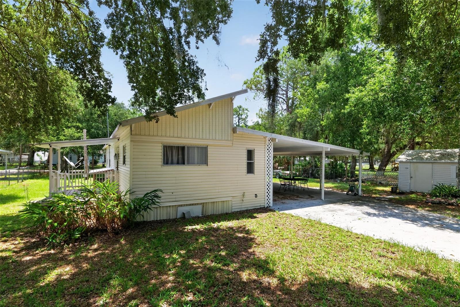 TIOTI BEACH ESTATES - Residential