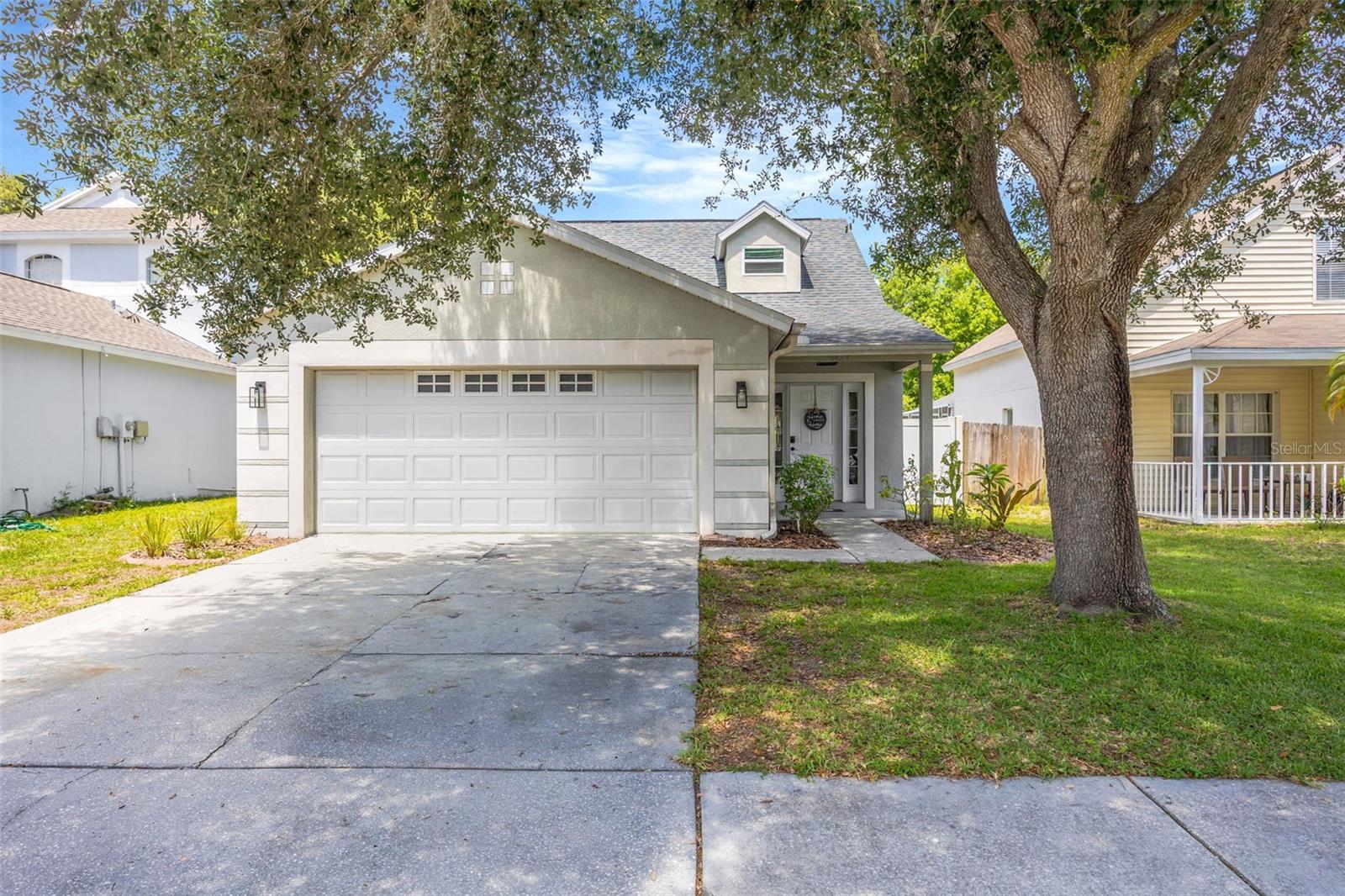THOUSAND OAKS MULTI FAMILY - Residential