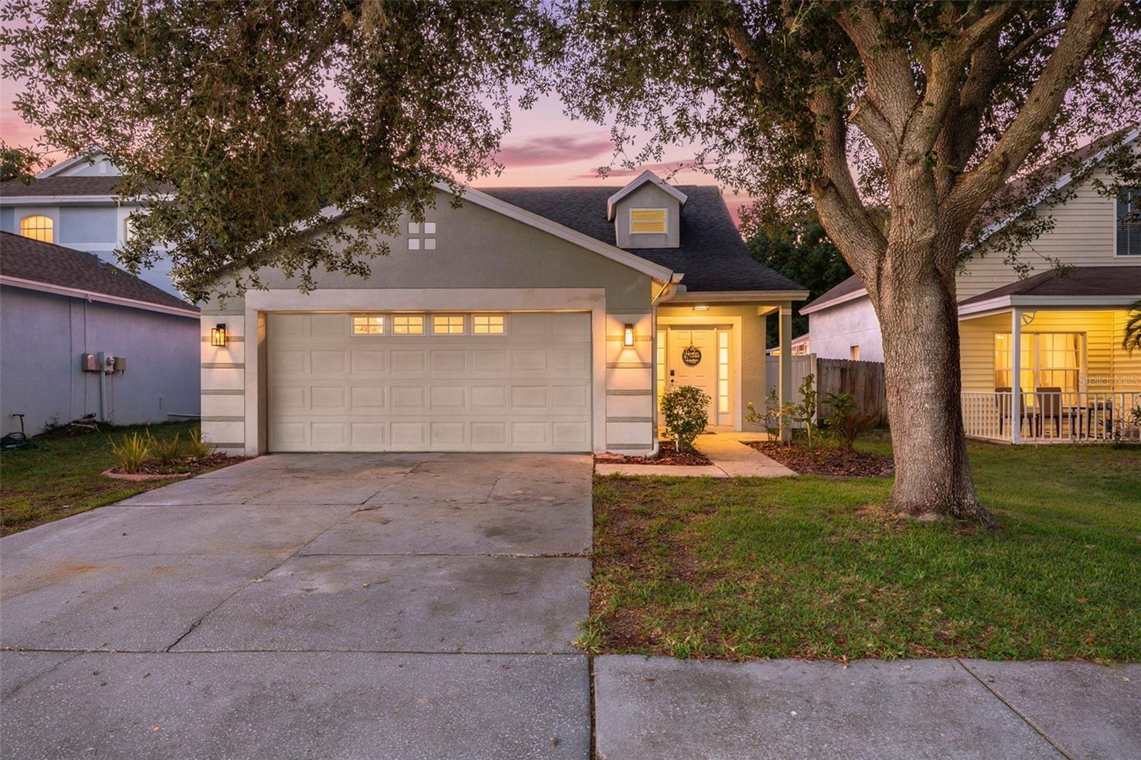 THOUSAND OAKS MULTI FAMILY - Residential