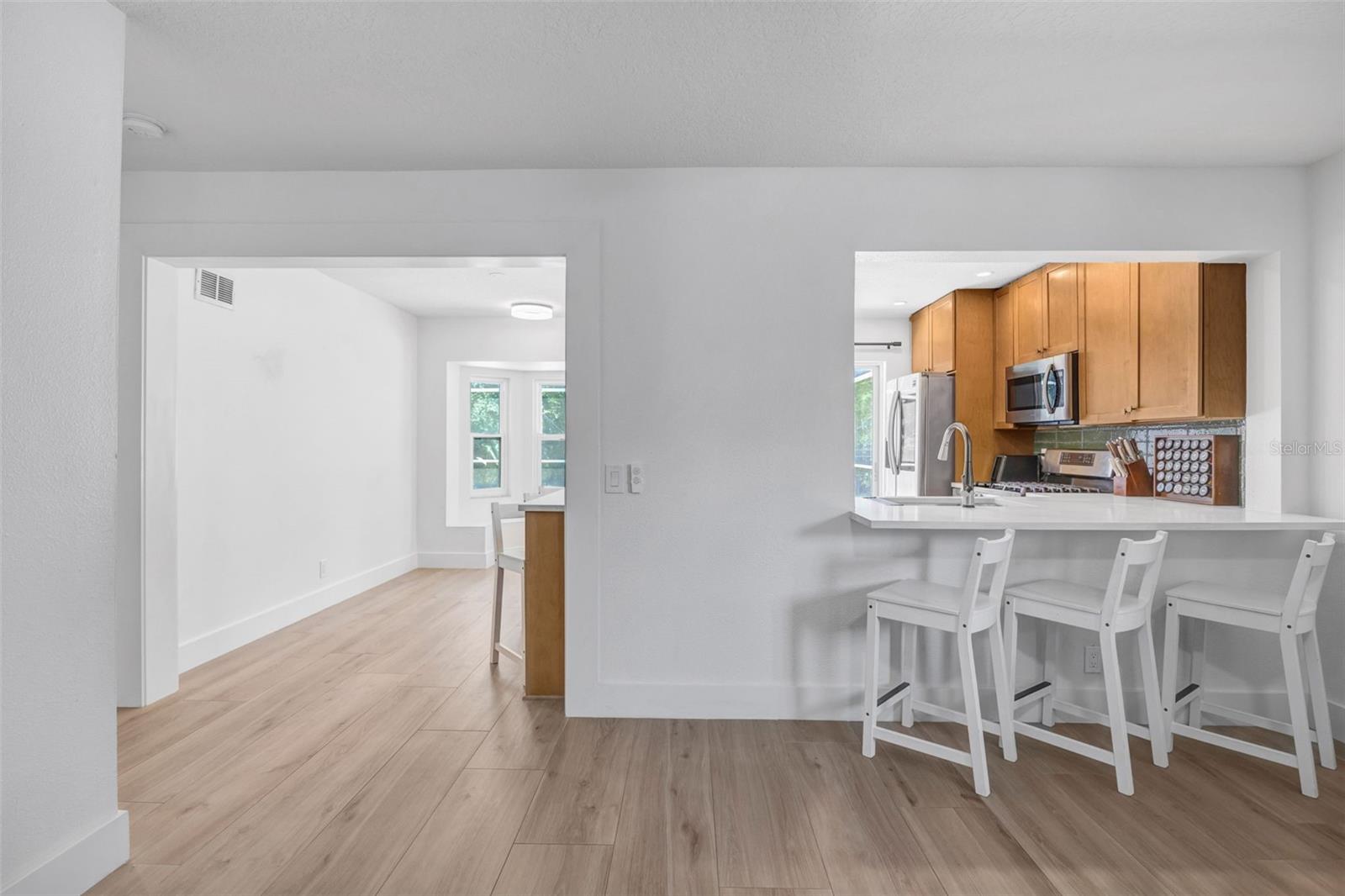 THOUSAND OAKS MULTI FAMILY - Residential