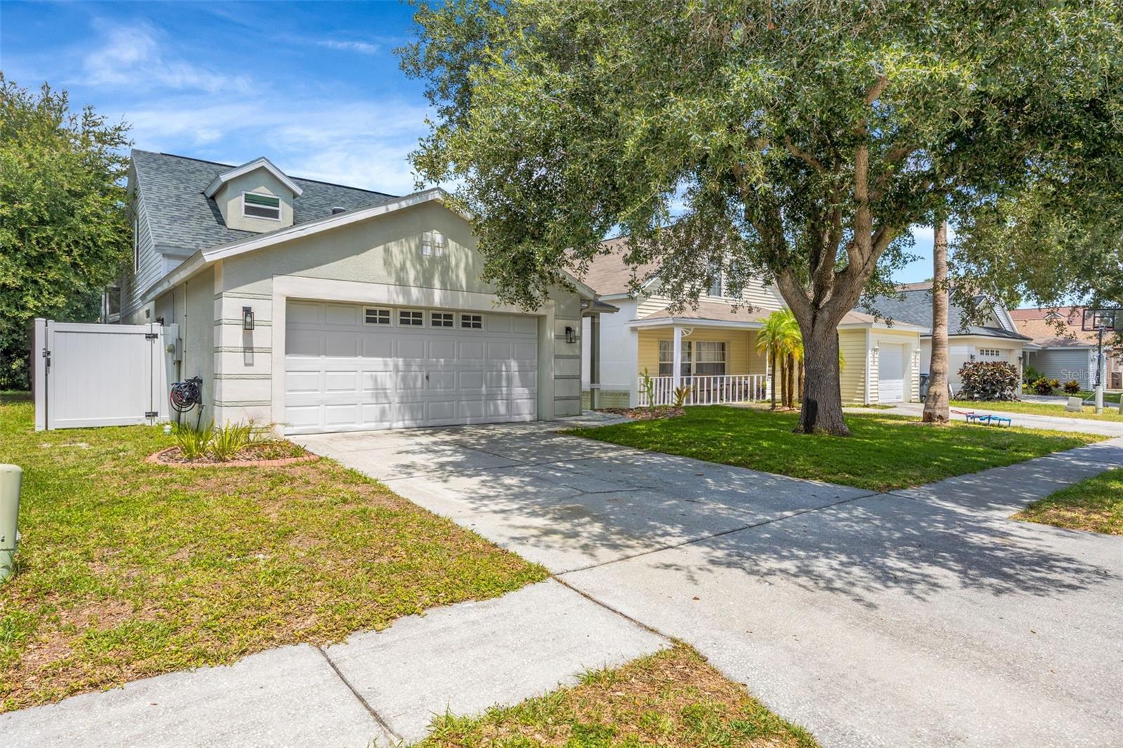 THOUSAND OAKS MULTI FAMILY - Residential