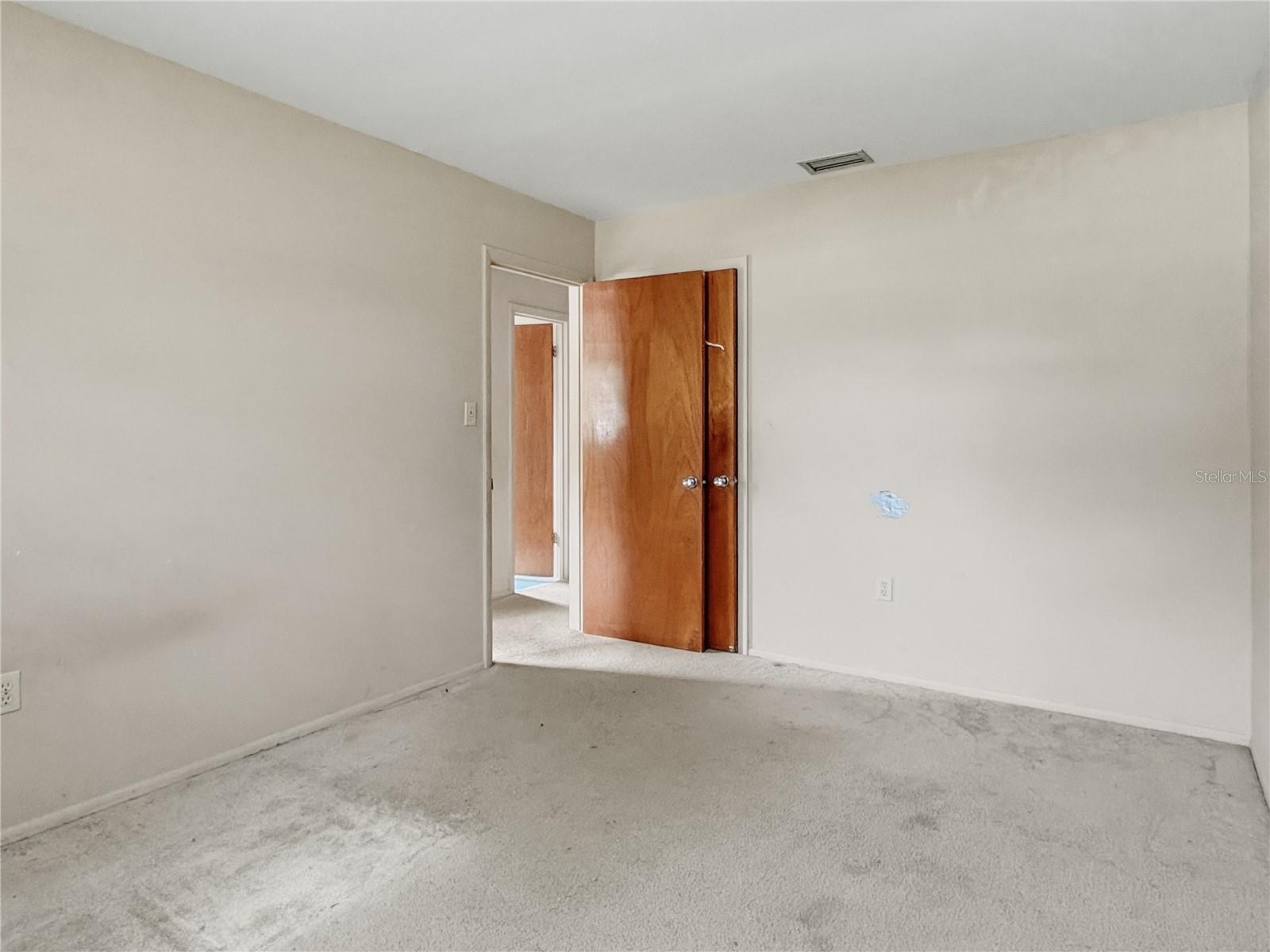 RIDGEWOOD ESTATES 16TH ADD - Residential