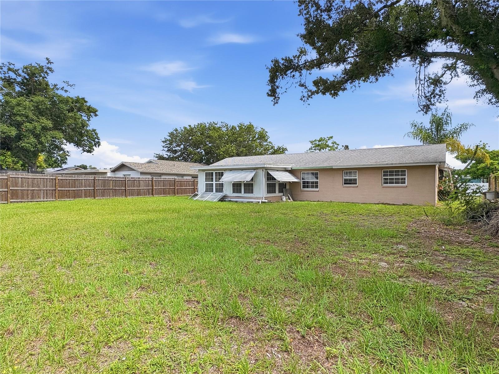 RIDGEWOOD ESTATES 16TH ADD - Residential