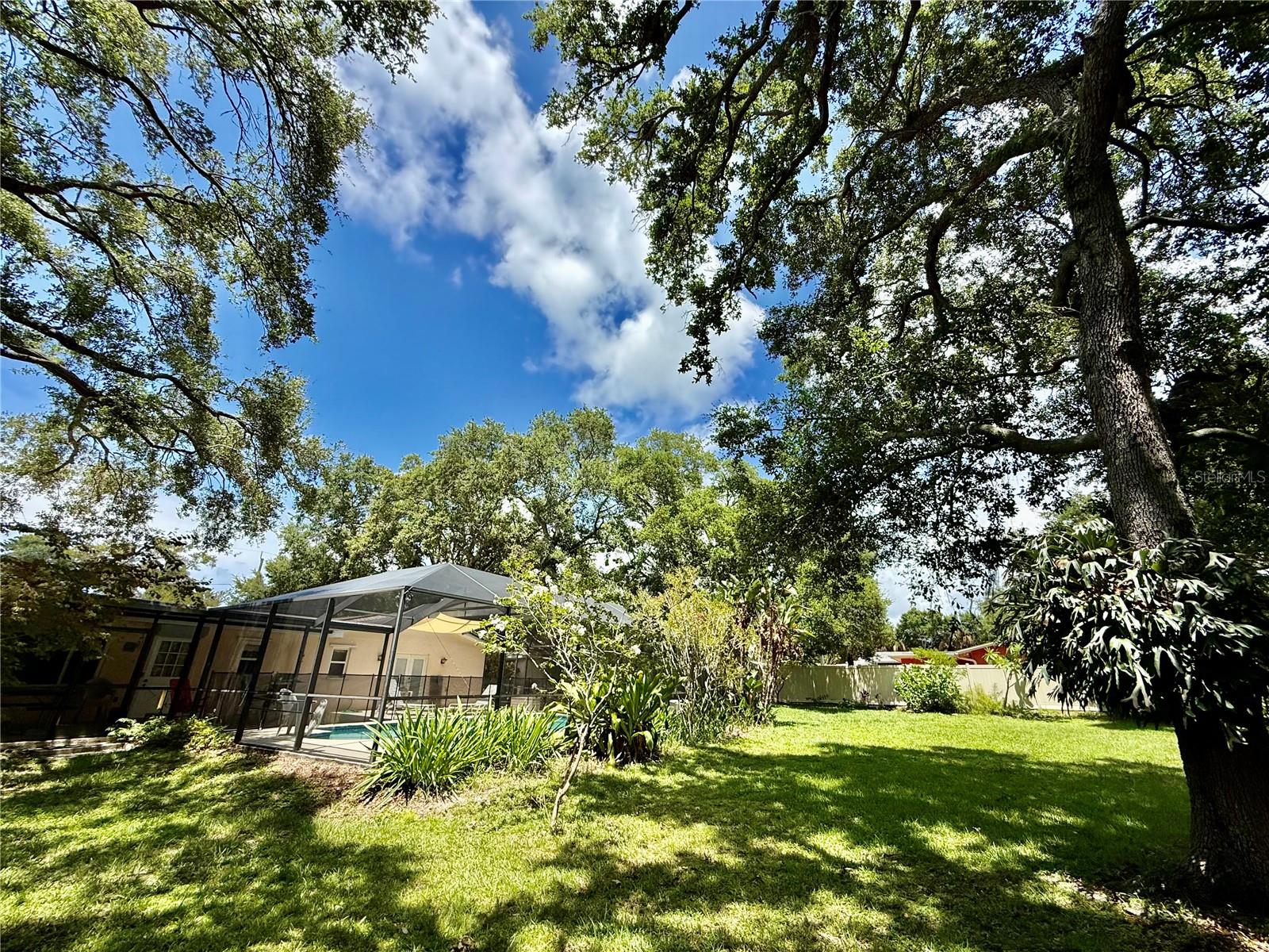 BAY BREEZE ESTATES - Residential