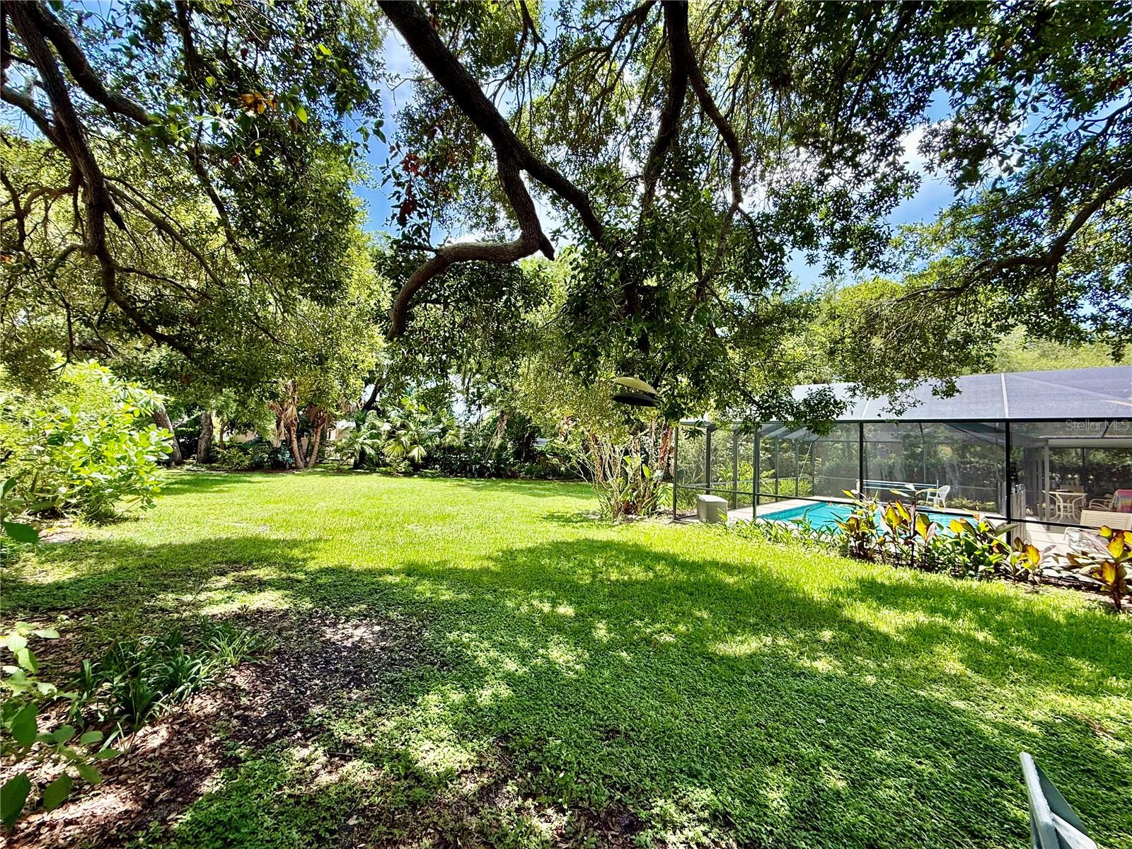 BAY BREEZE ESTATES - Residential