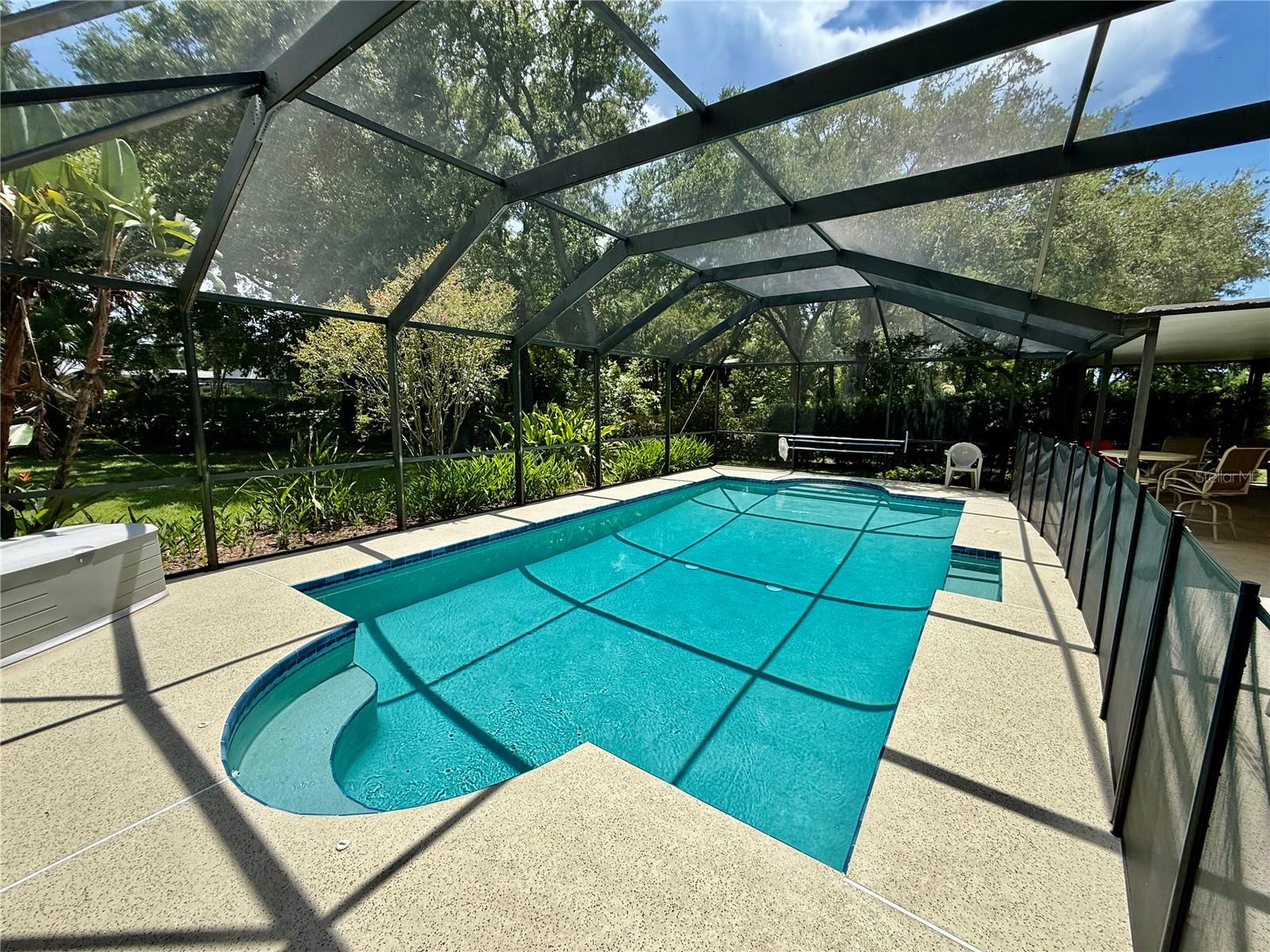 BAY BREEZE ESTATES - Residential
