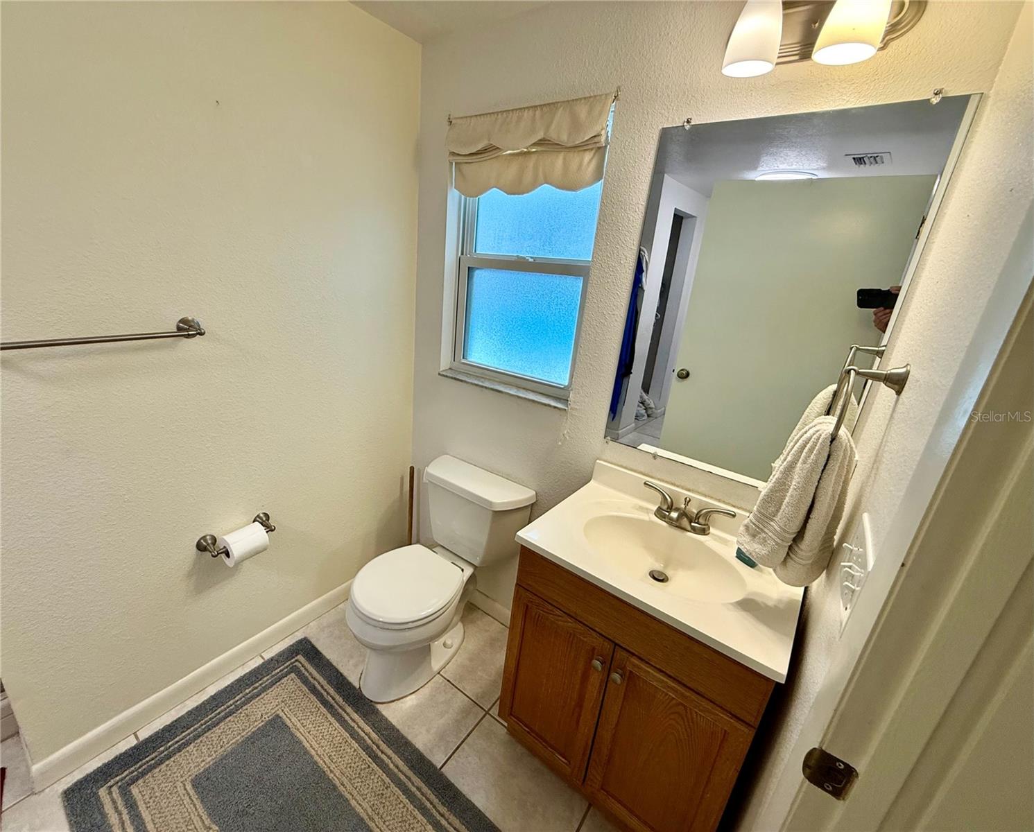 BAY BREEZE ESTATES - Residential