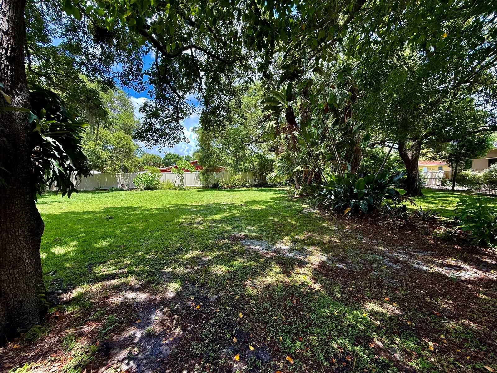BAY BREEZE ESTATES - Residential