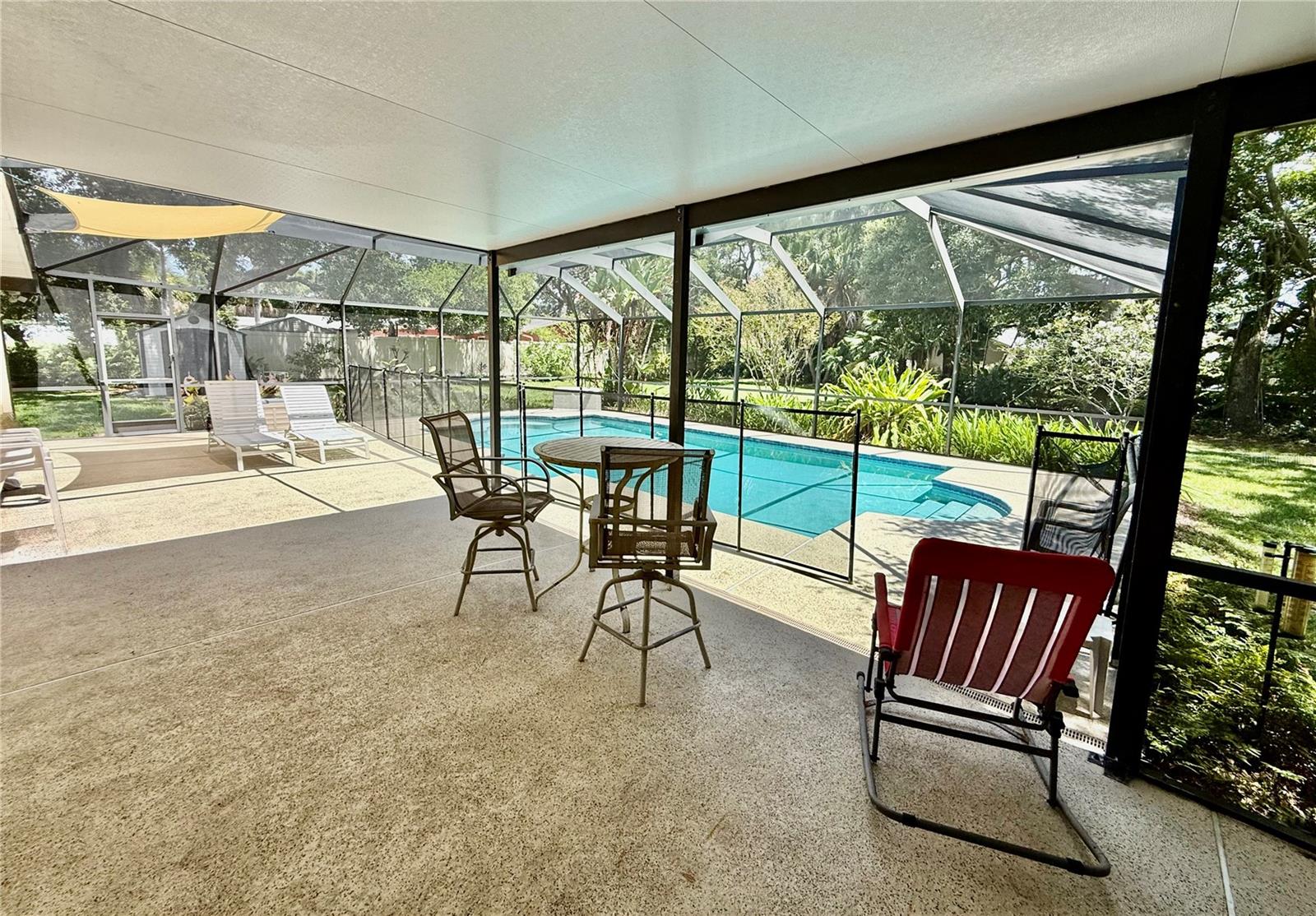 BAY BREEZE ESTATES - Residential