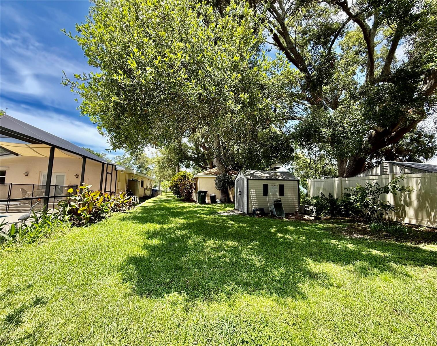 BAY BREEZE ESTATES - Residential