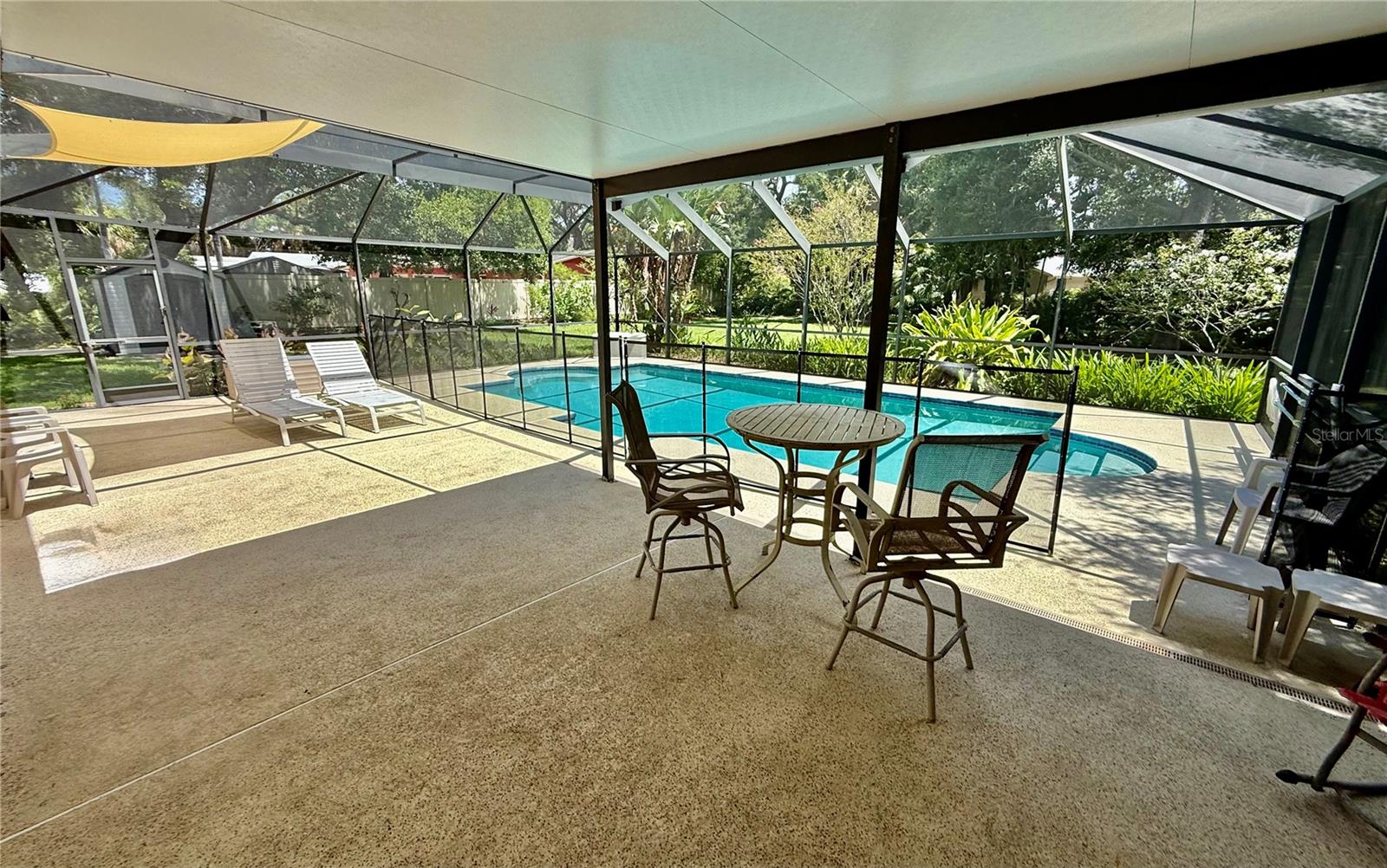 BAY BREEZE ESTATES - Residential