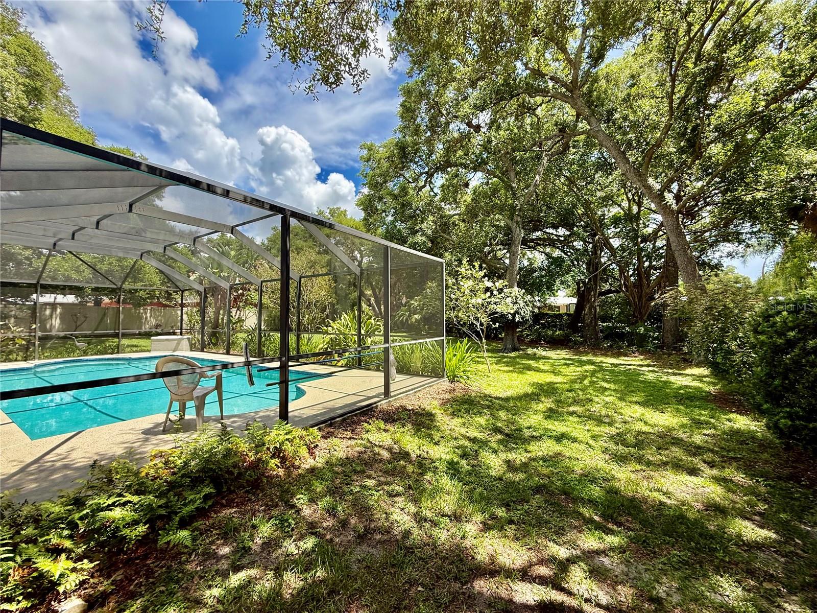 BAY BREEZE ESTATES - Residential
