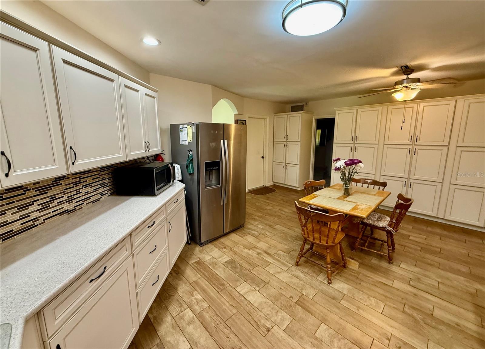 BAY BREEZE ESTATES - Residential