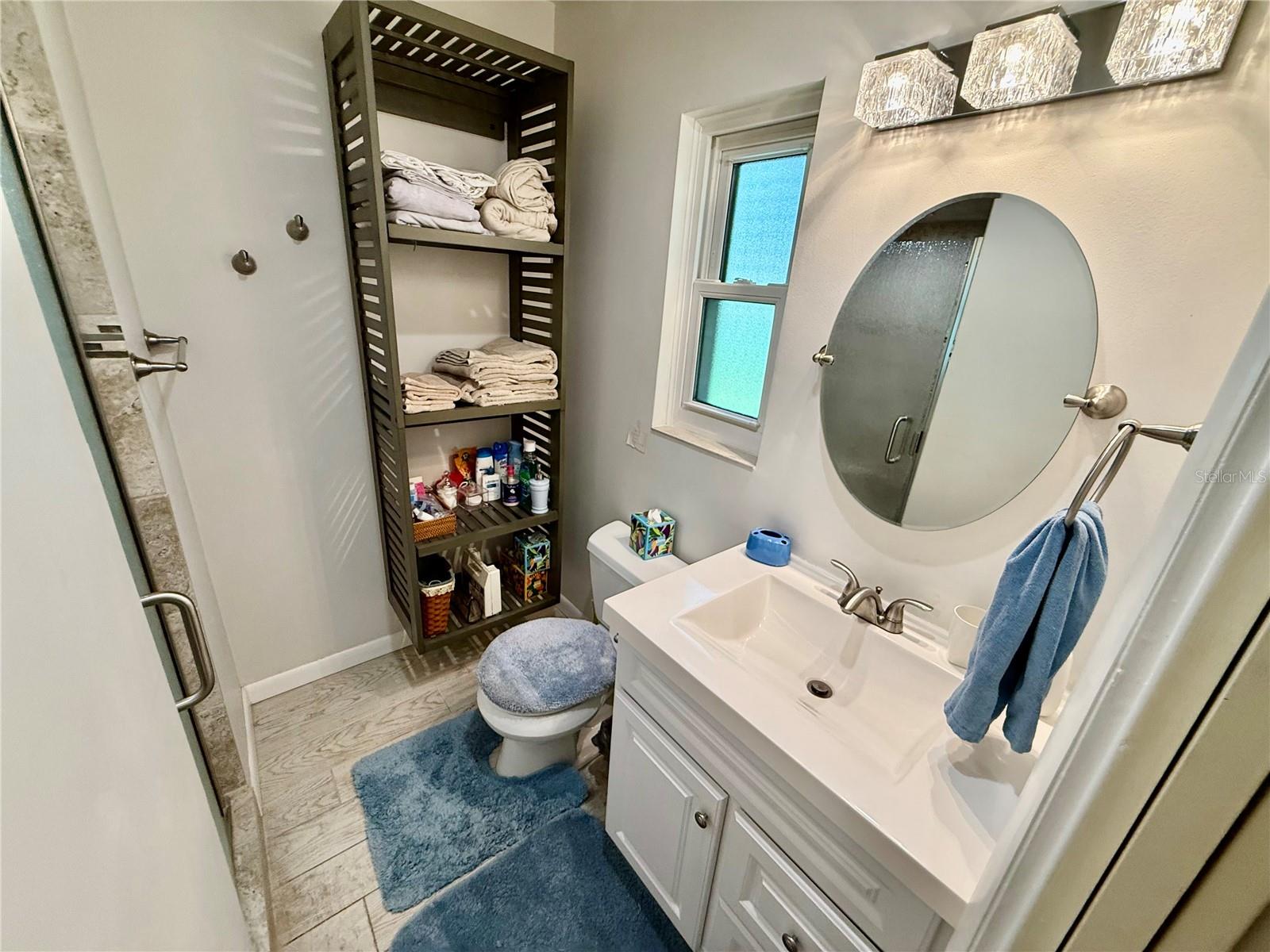 BAY BREEZE ESTATES - Residential