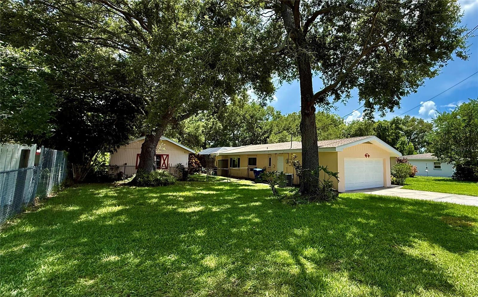 BAY BREEZE ESTATES - Residential
