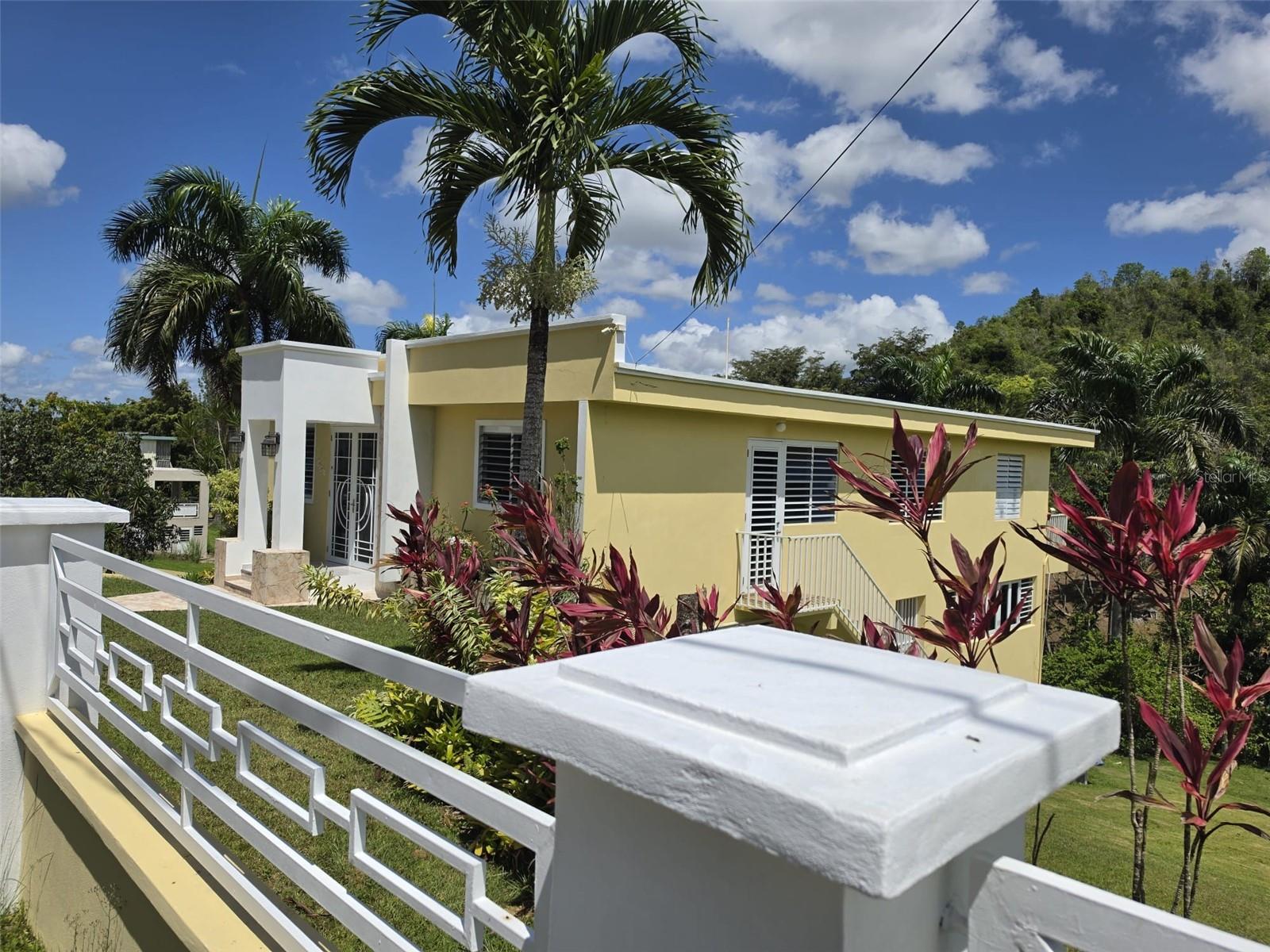 HACIENDA DEL DORADO - Residential