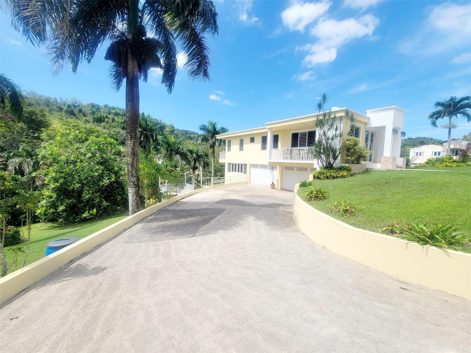 HACIENDA DEL DORADO - Residential