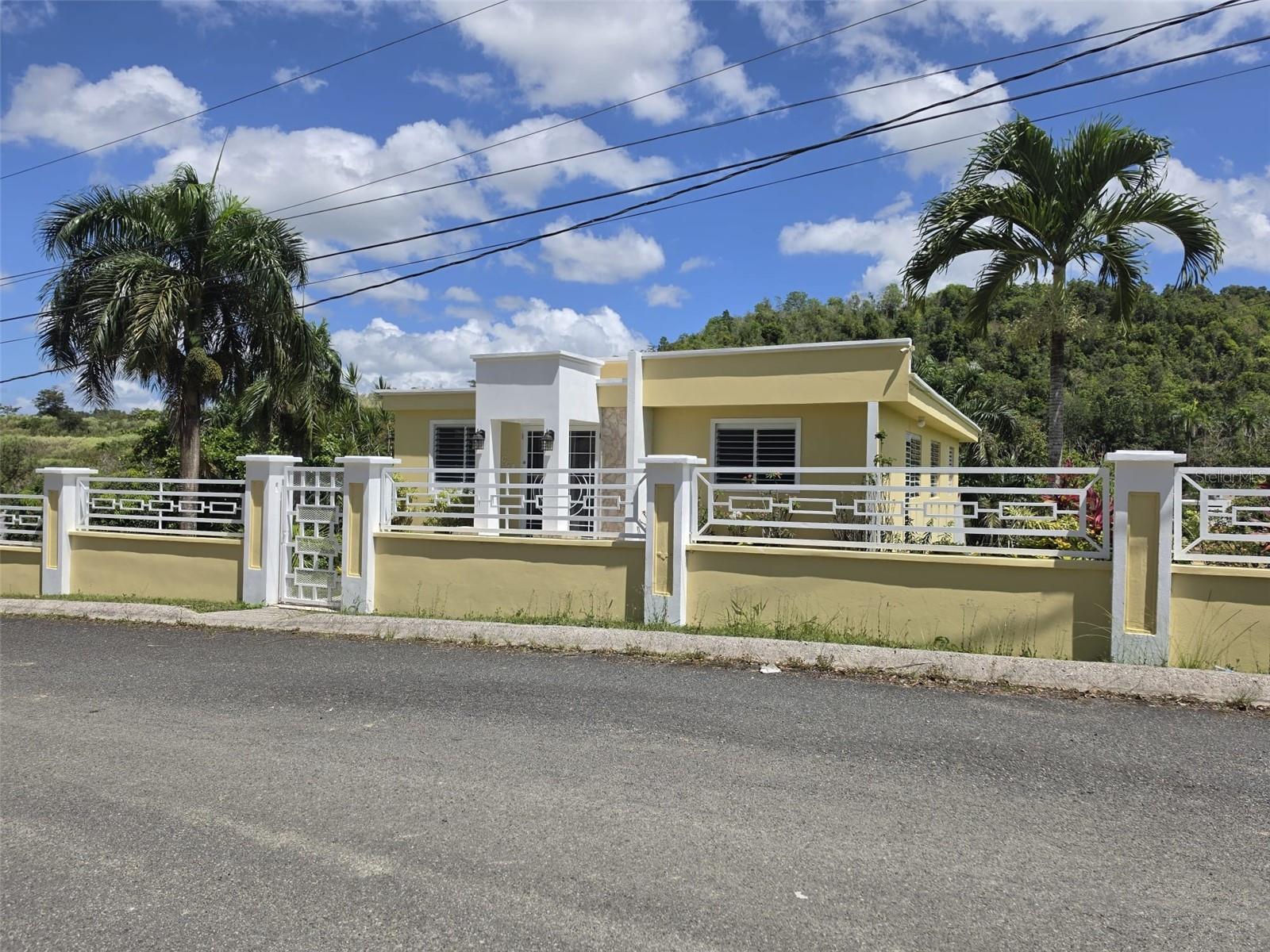 HACIENDA DEL DORADO - Residential