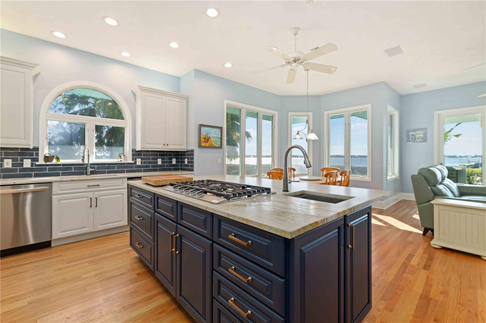 ALEXANDERS RESUBDIVIDED - Residential