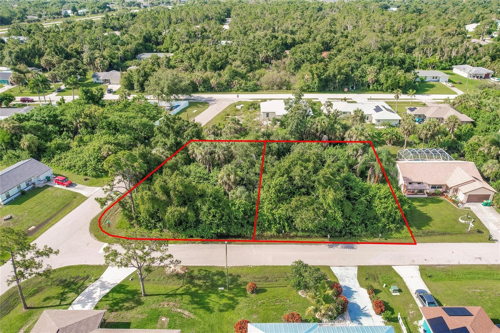 Great location for this corner, double lot, close to schools, shopping, dining establishments, easy access to Kings Hwy and I-75. Buyers do your due diligence.