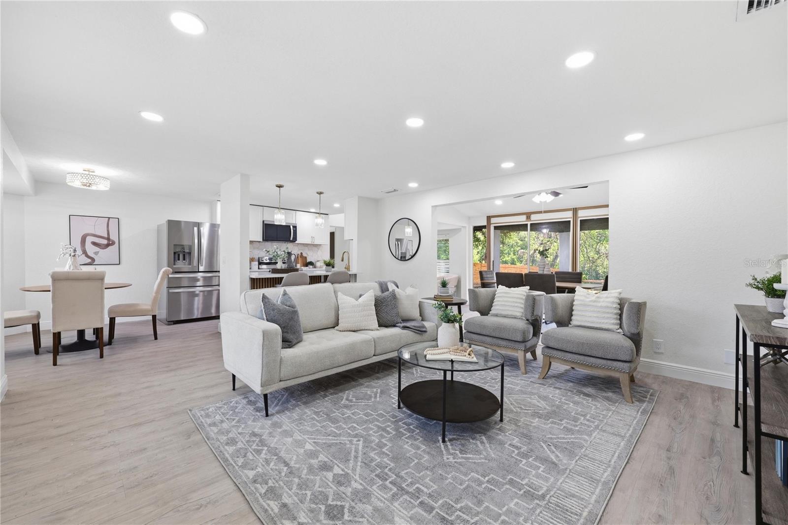 FERN CLIFF - Residential