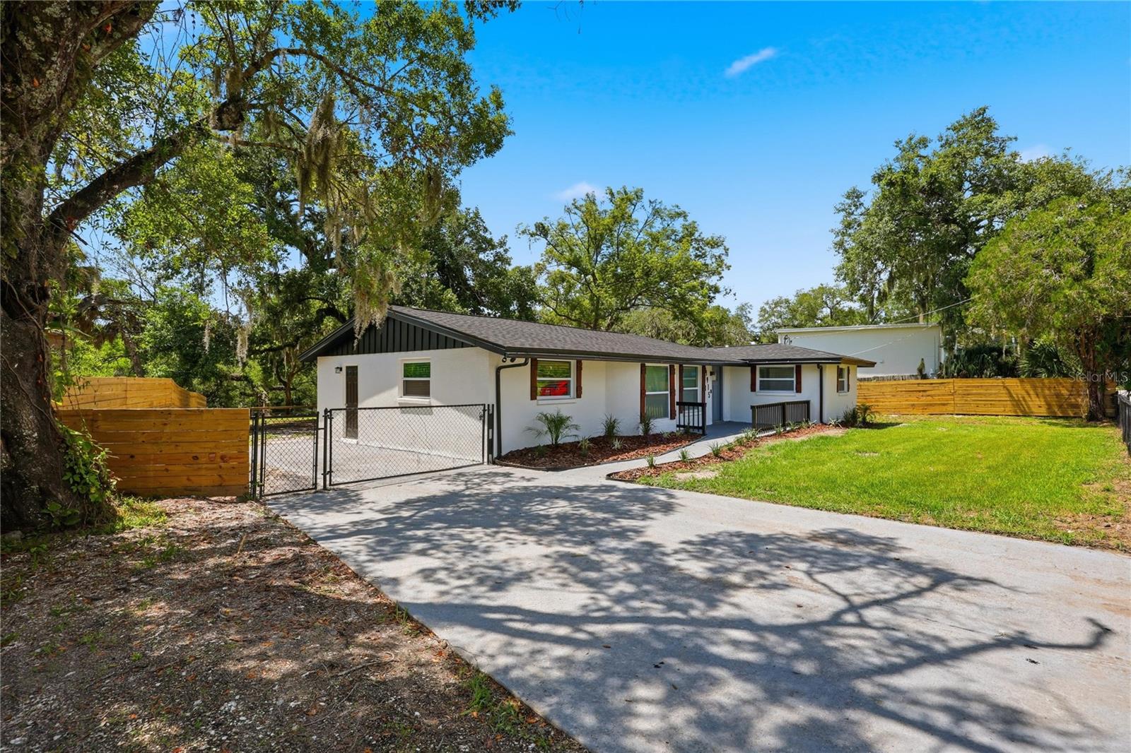FERN CLIFF - Residential