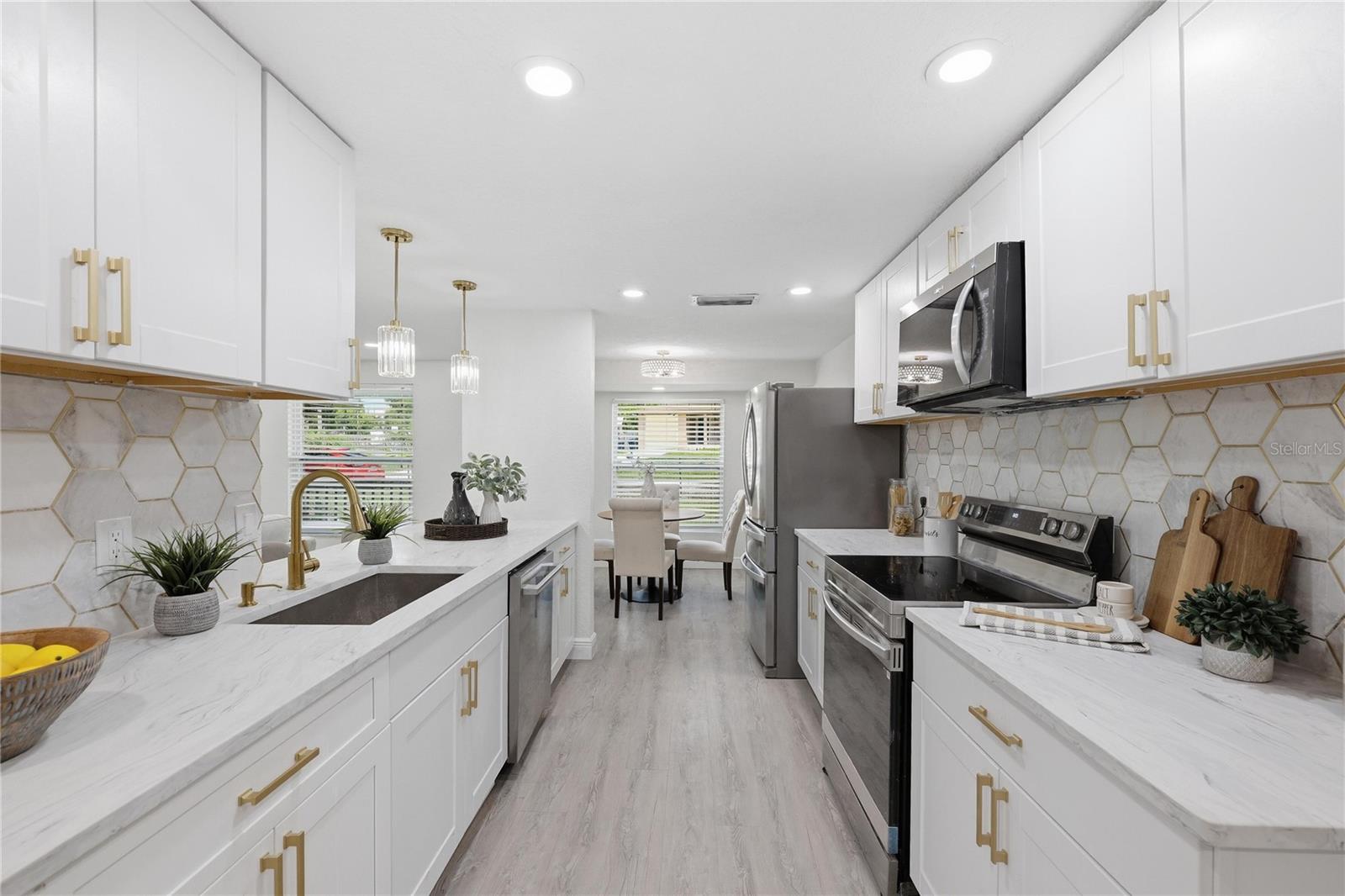 FERN CLIFF - Residential
