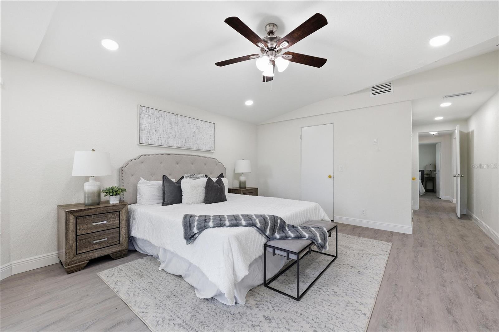FERN CLIFF - Residential