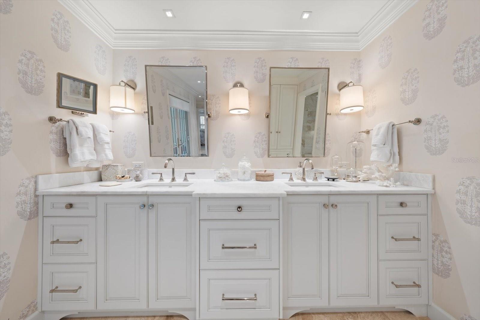 BELLEAIR ESTATES - Residential