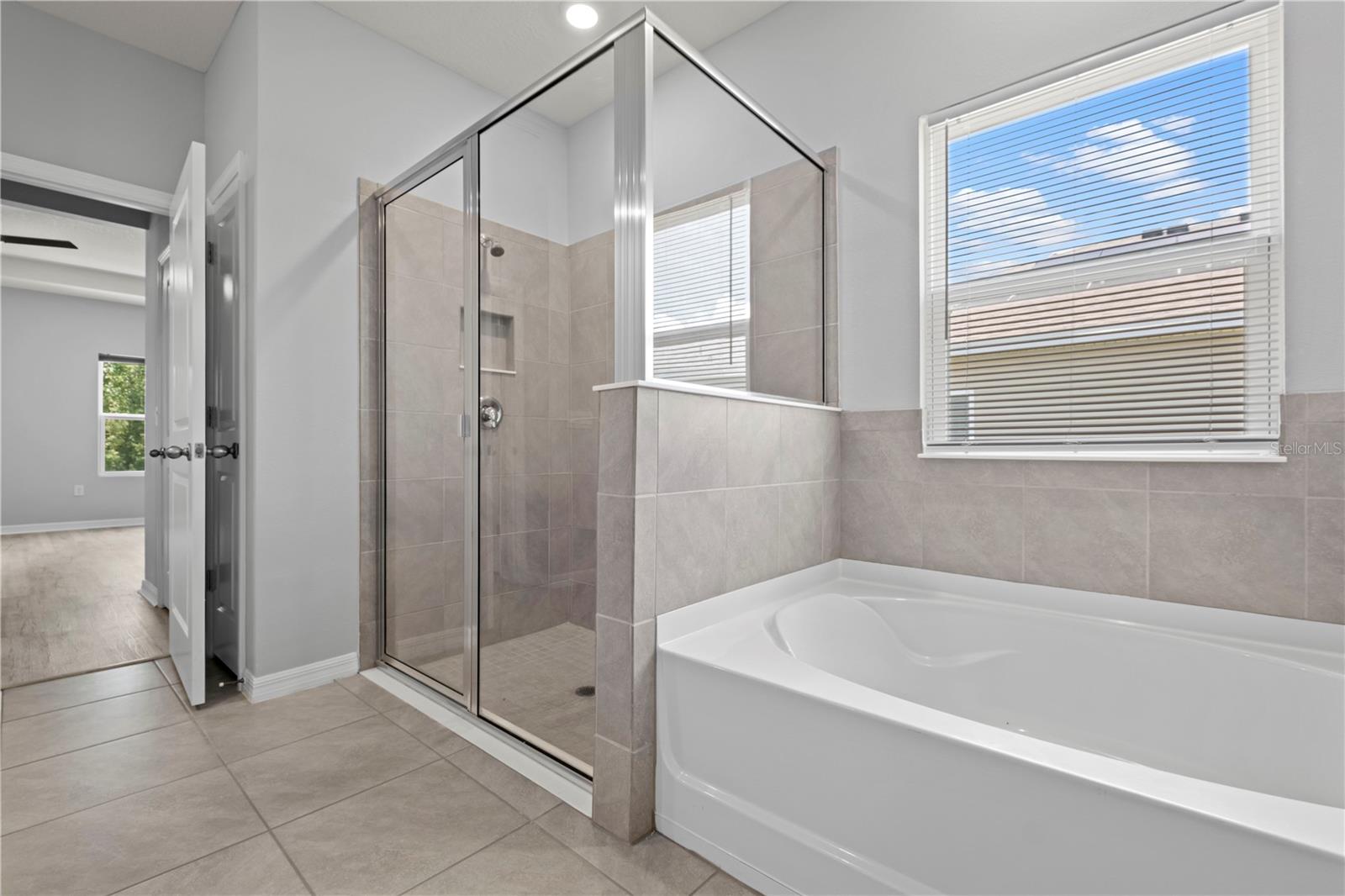 BRIARWOOD PH 1 PB 37 PG 33 - Residential
