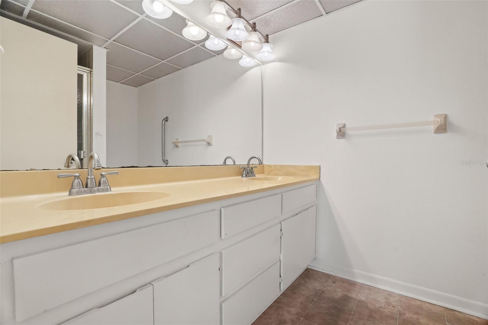 TARPON WOODS CONDO 3 - Residential