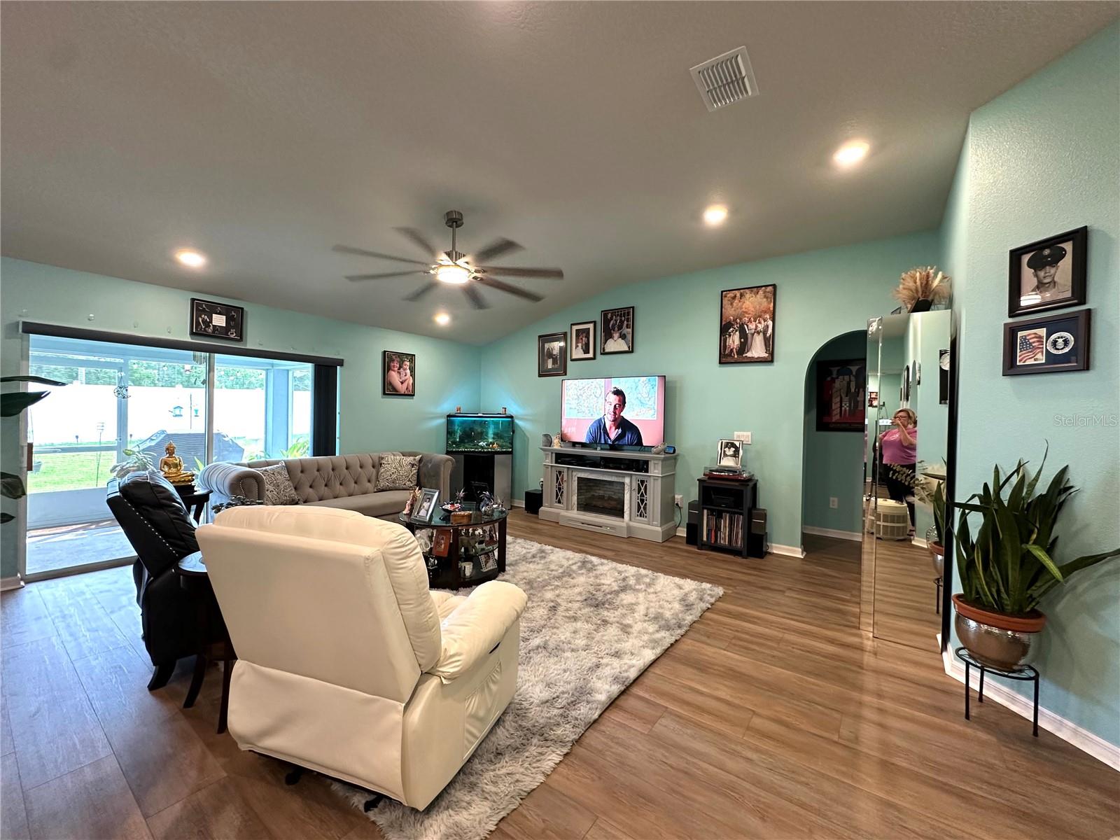 MARION OAKS #9 - Residential