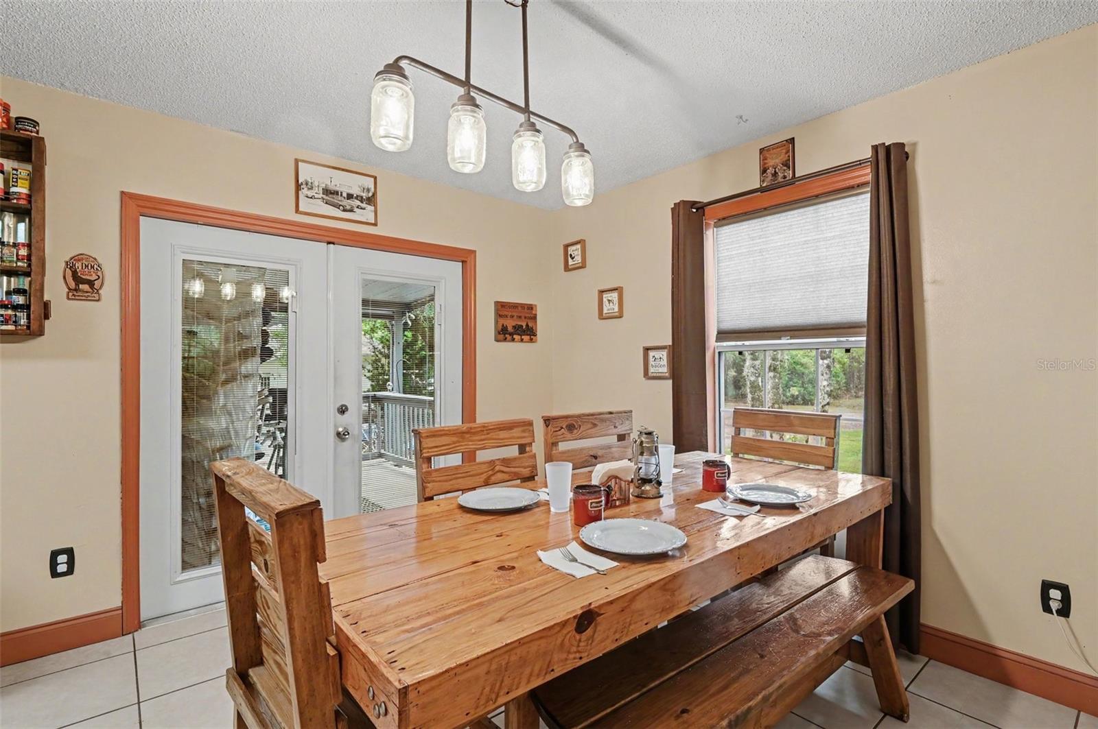 PLANTATION PINES - Residential