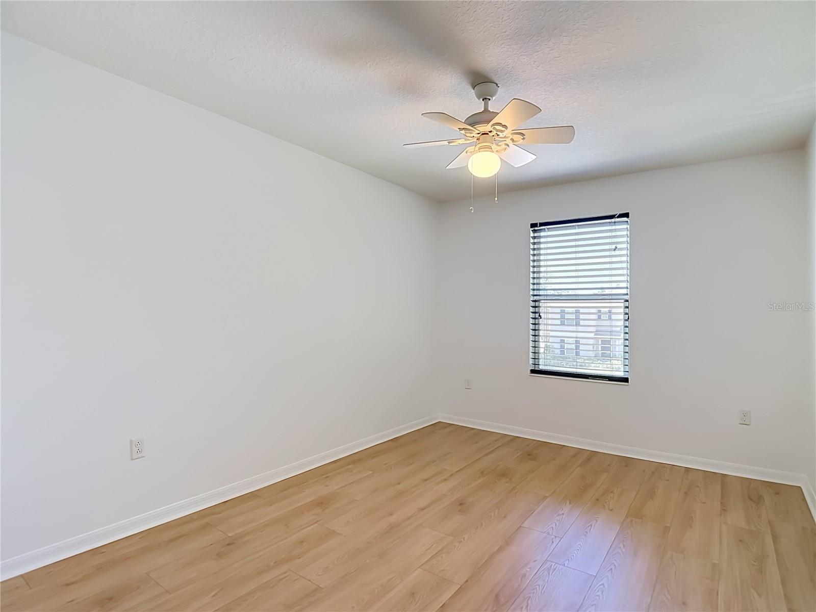 EMERALD OAKS - Residential