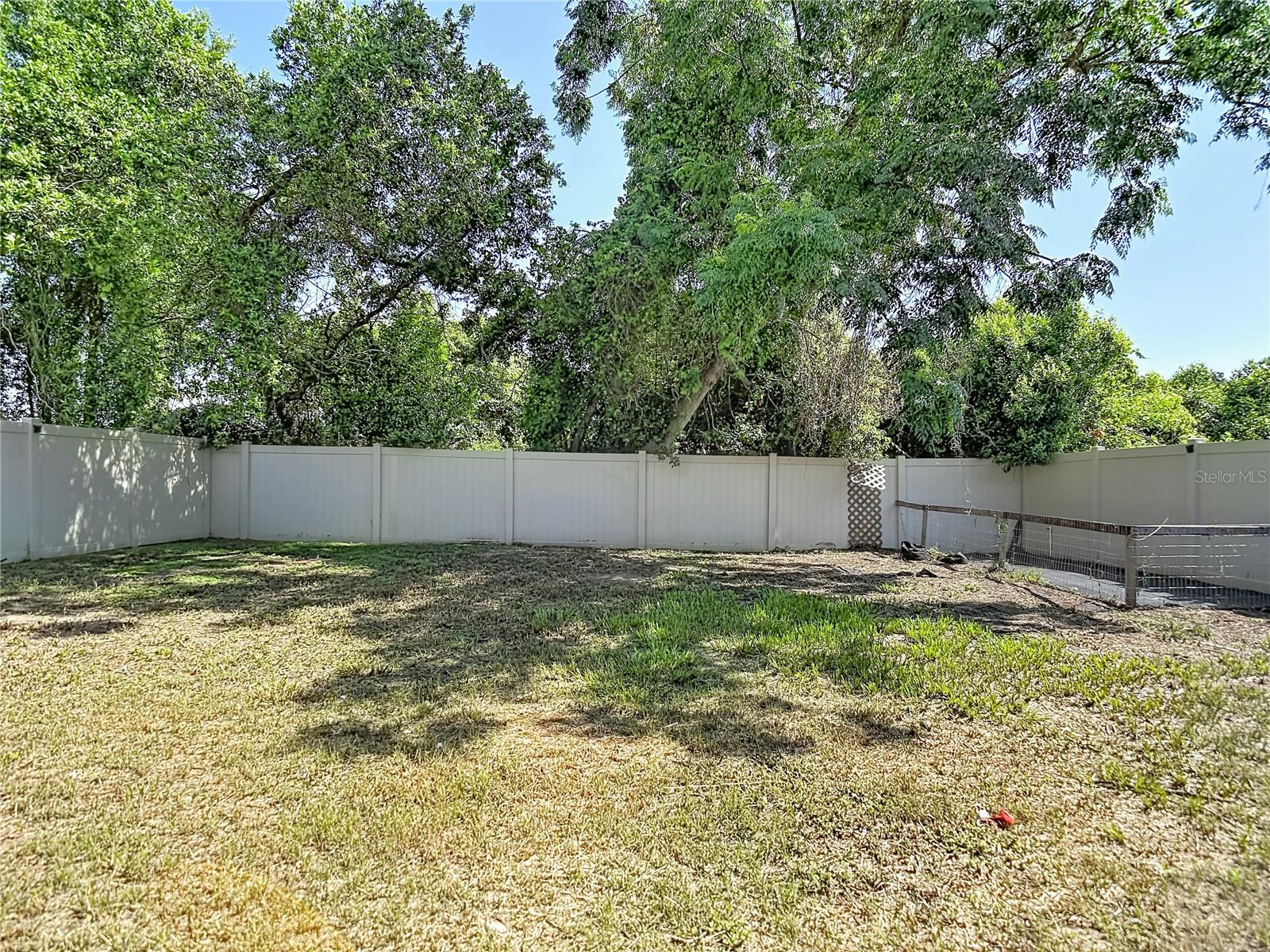 EMERALD OAKS - Residential