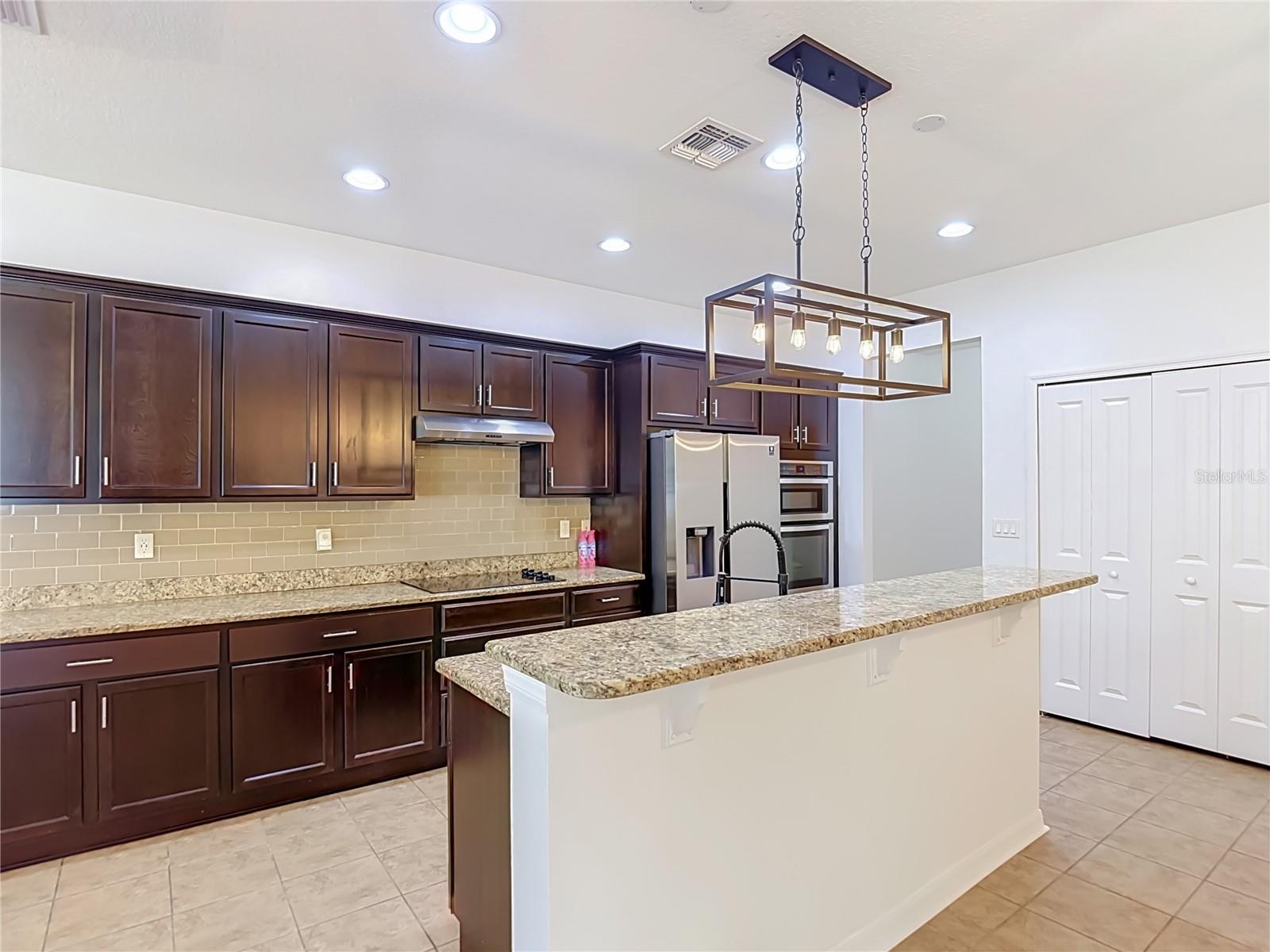 EMERALD OAKS - Residential